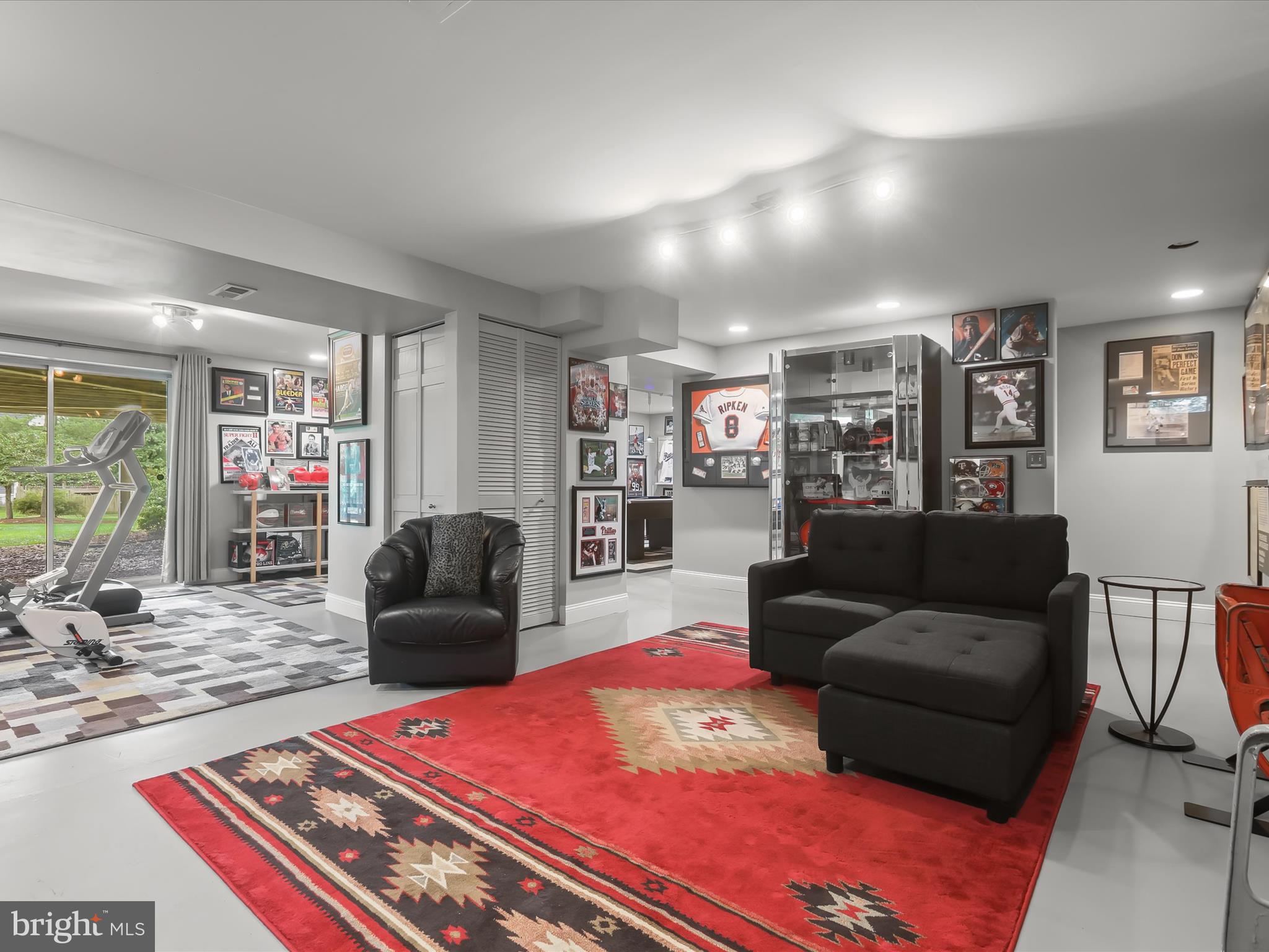 HUNT CLUB ESTATES - Residential