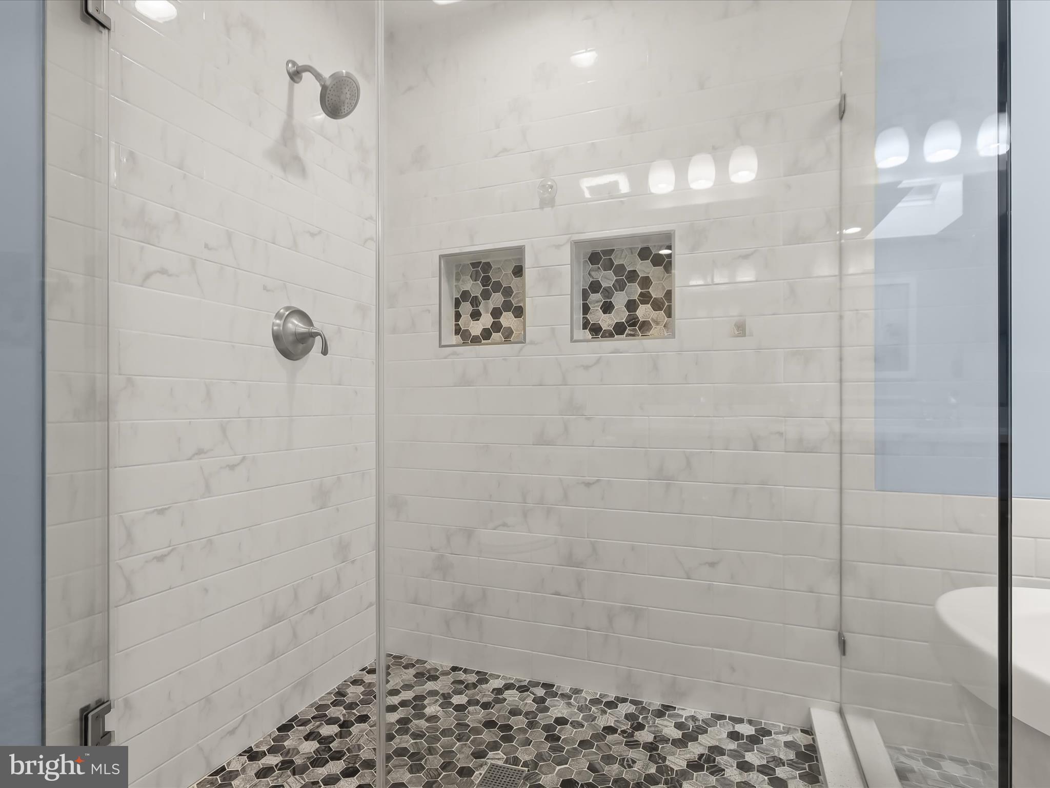 HUNT CLUB ESTATES - Residential