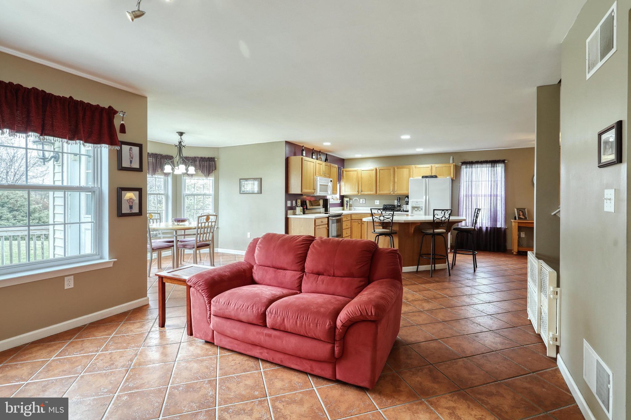 BLOSSOM HILL - Residential