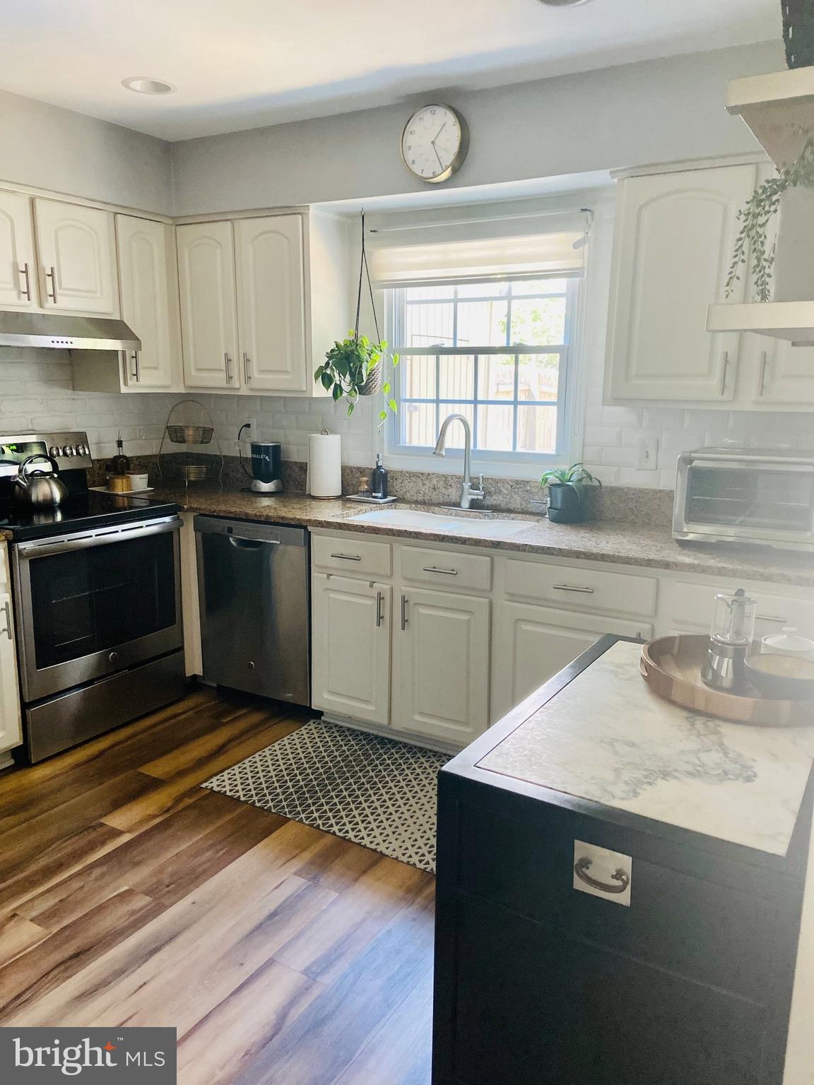 CARDINAL FOREST - Residential Lease