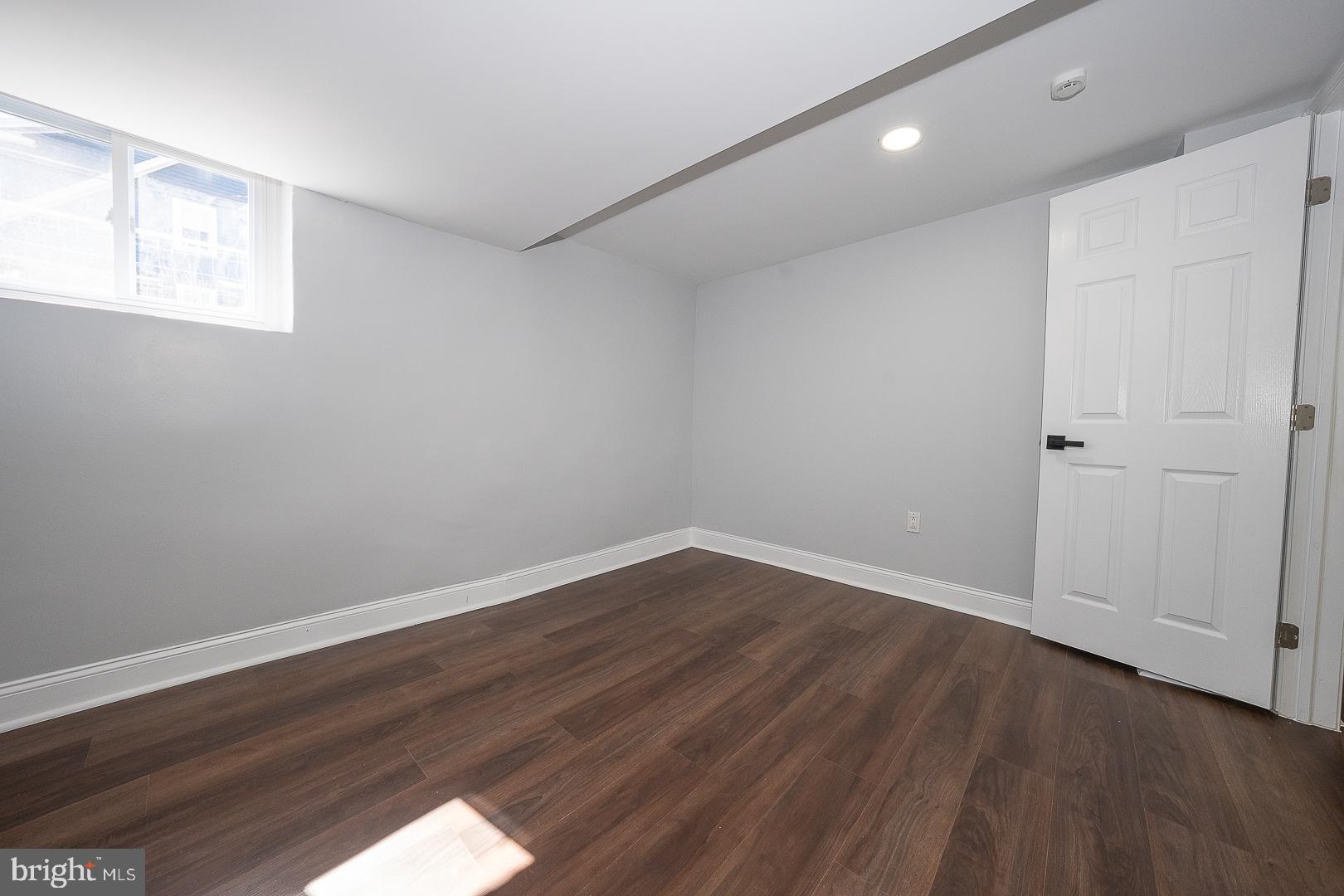 KIRKLAND - Residential