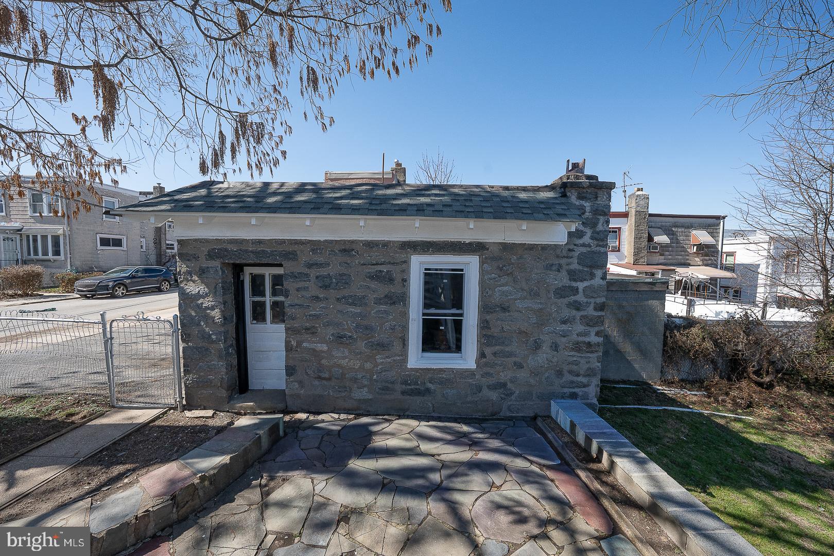 KIRKLAND - Residential