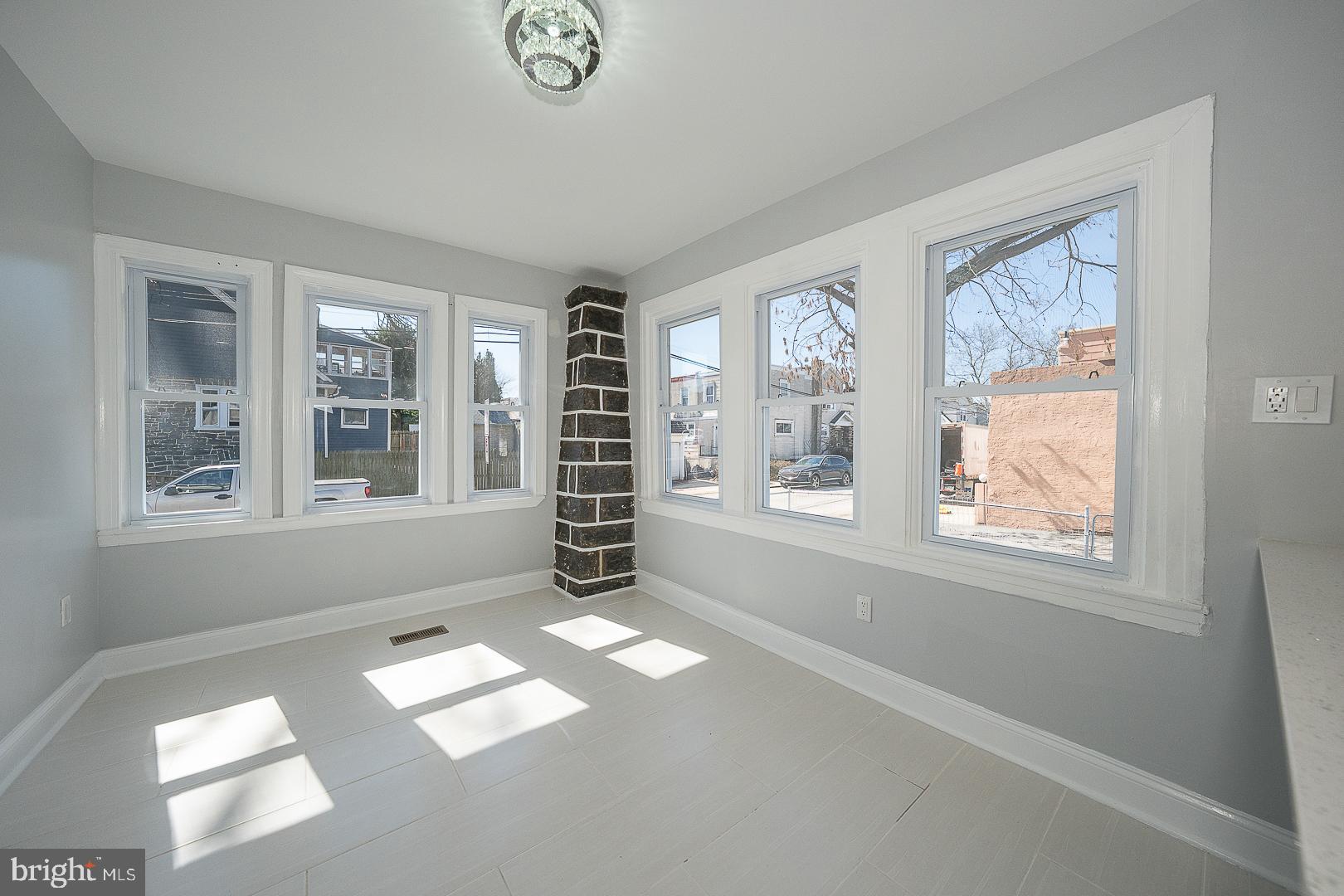 KIRKLAND - Residential