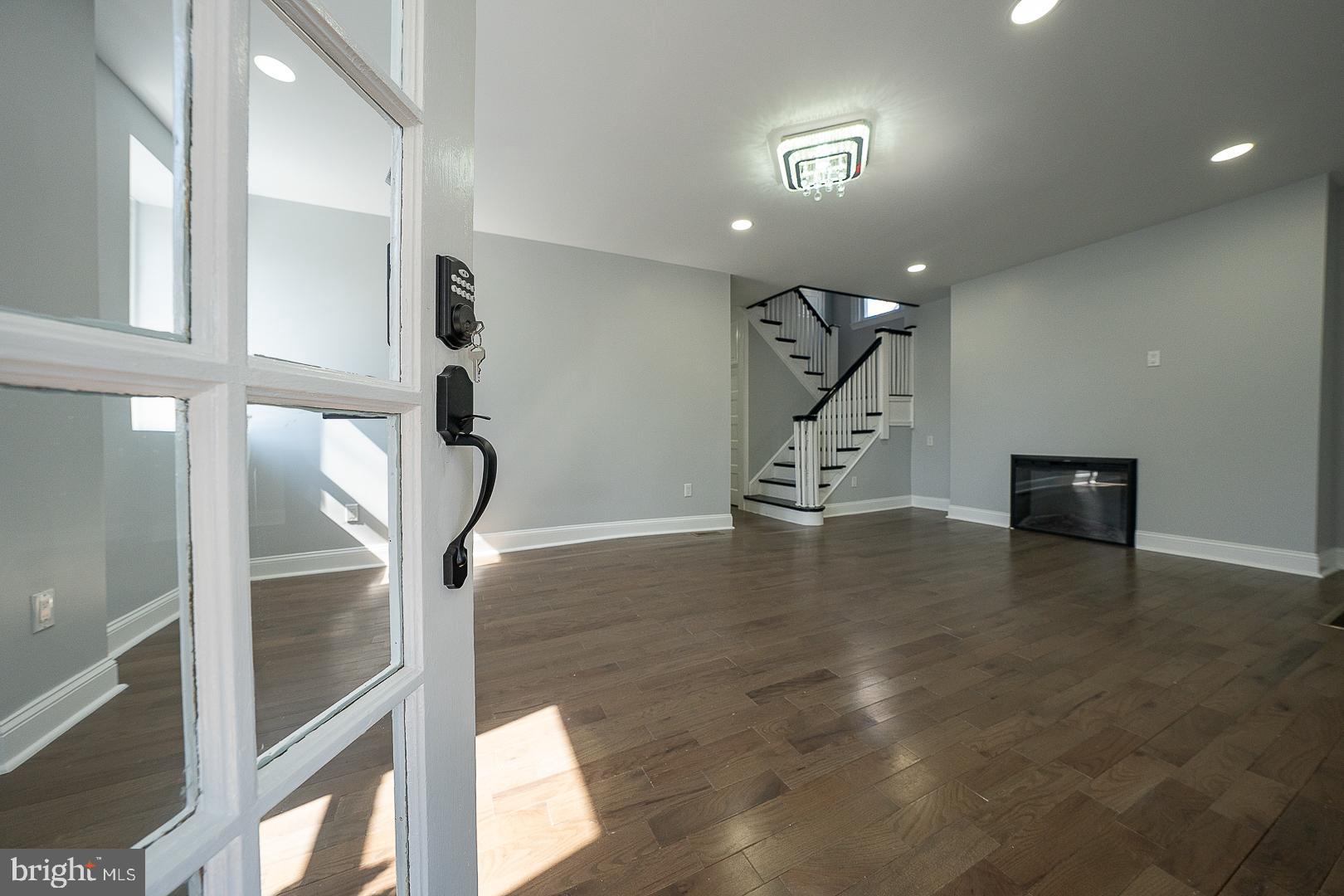 KIRKLAND - Residential