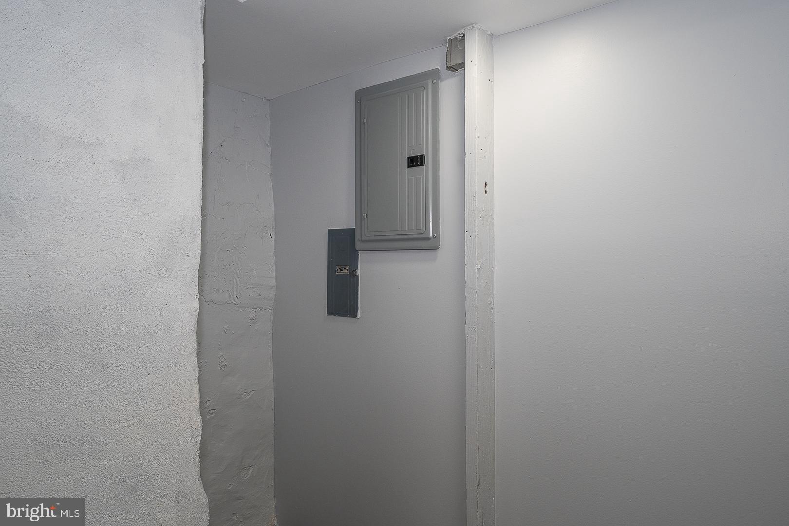 KIRKLAND - Residential