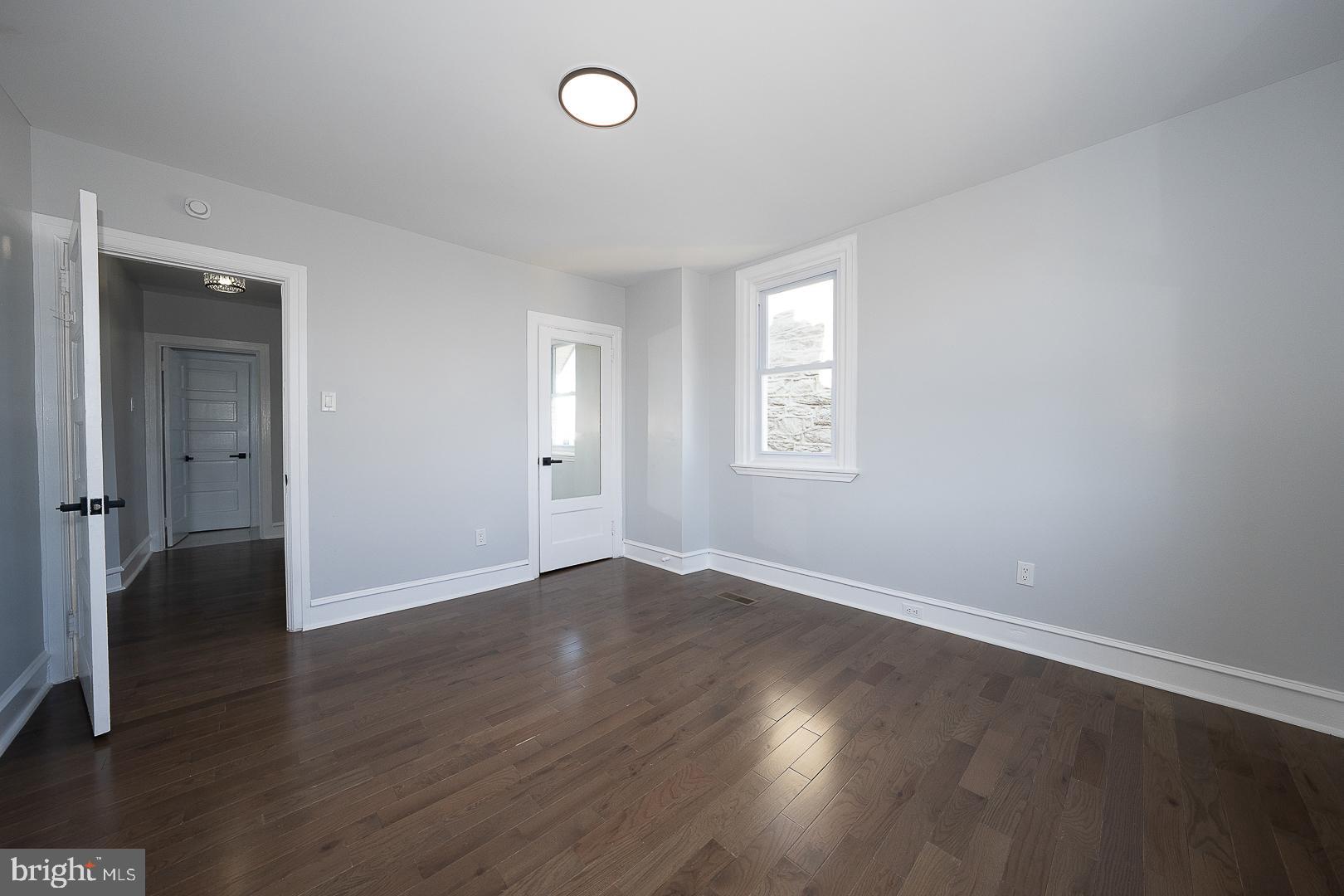 KIRKLAND - Residential