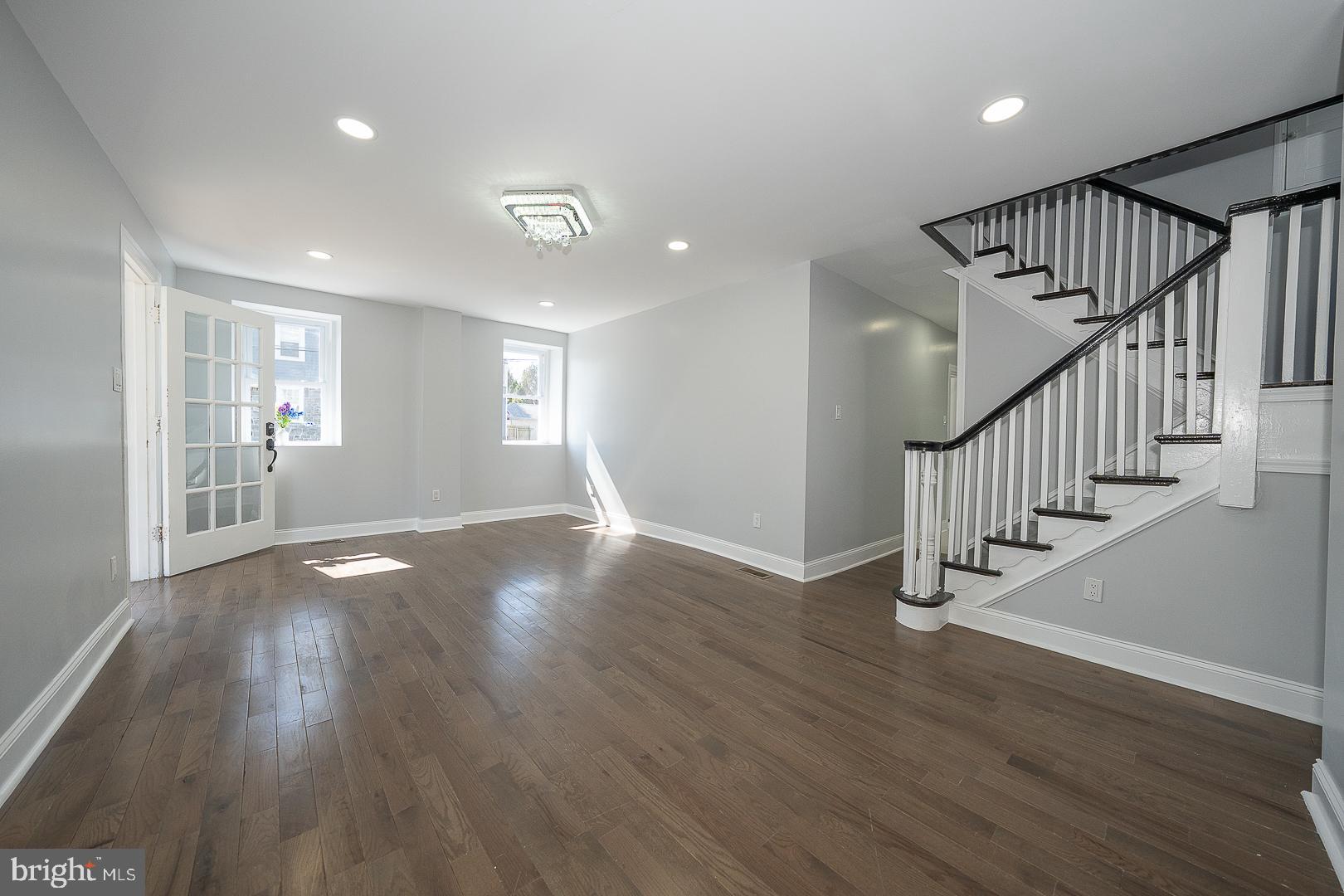 KIRKLAND - Residential