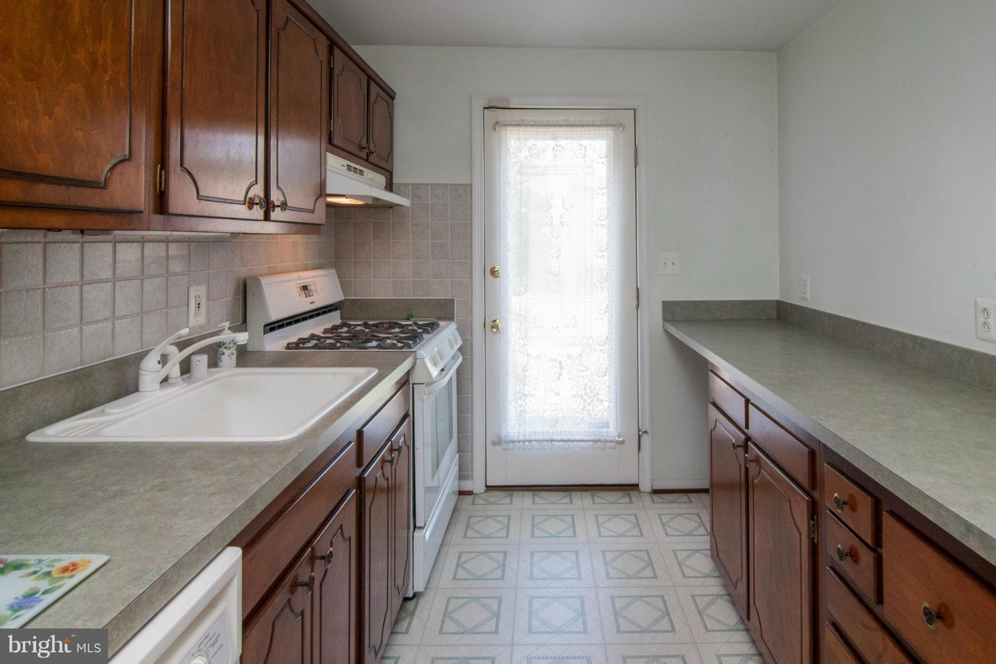 WILKER COURT - Residential