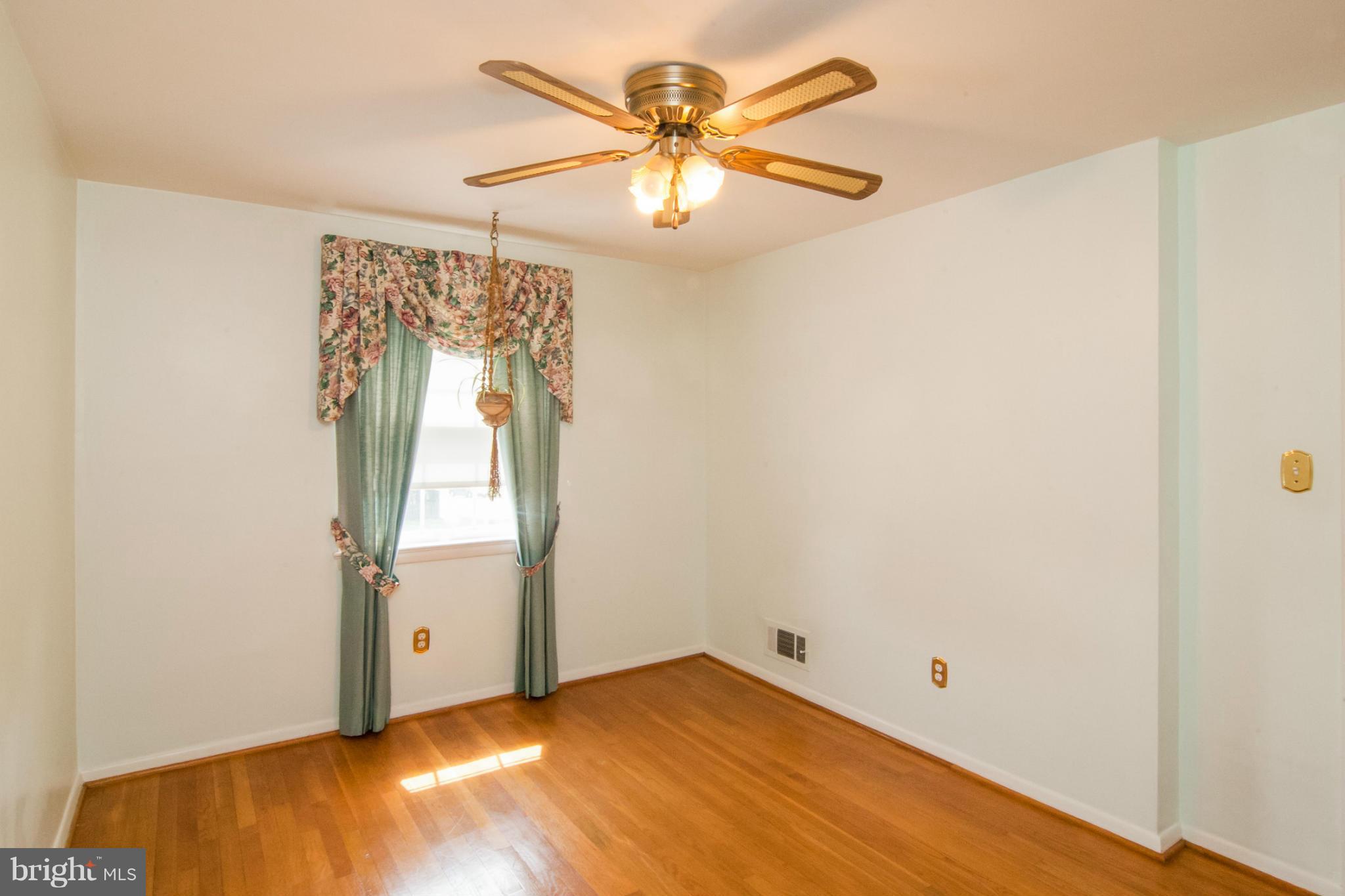 WILKER COURT - Residential