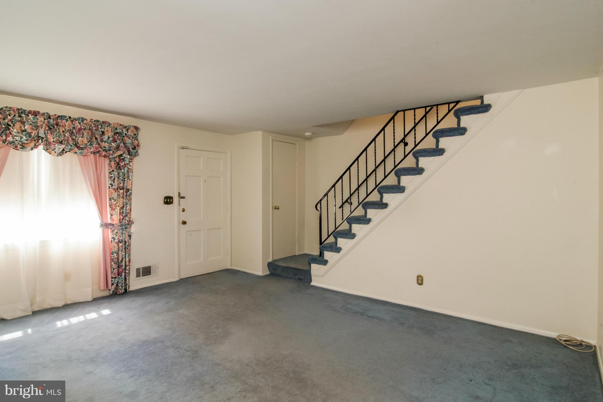 WILKER COURT - Residential