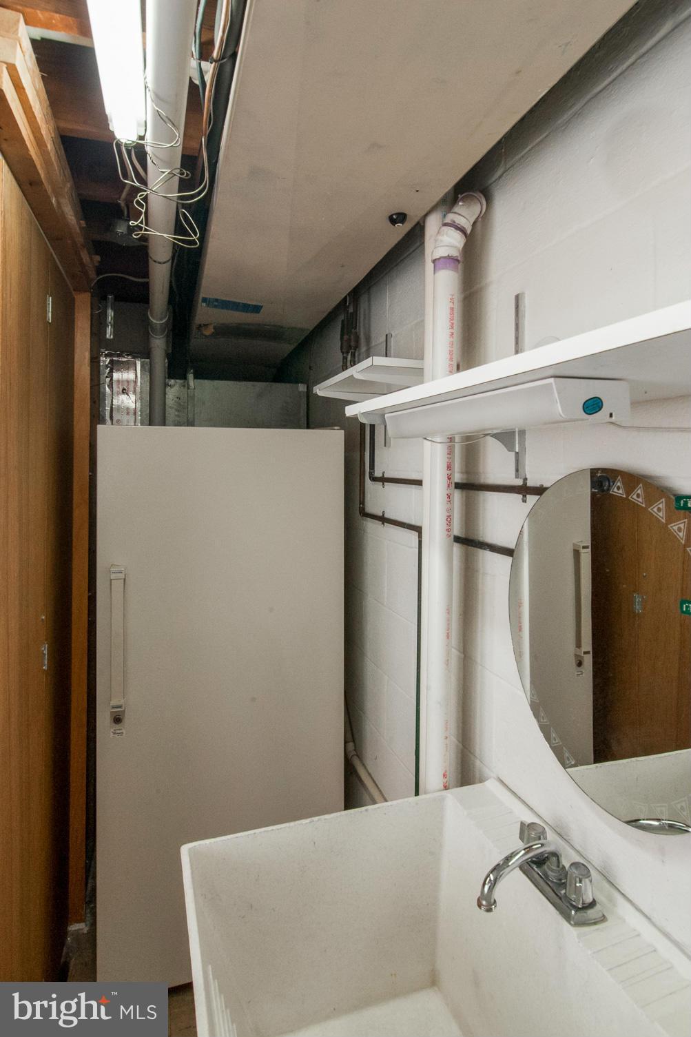 WILKER COURT - Residential