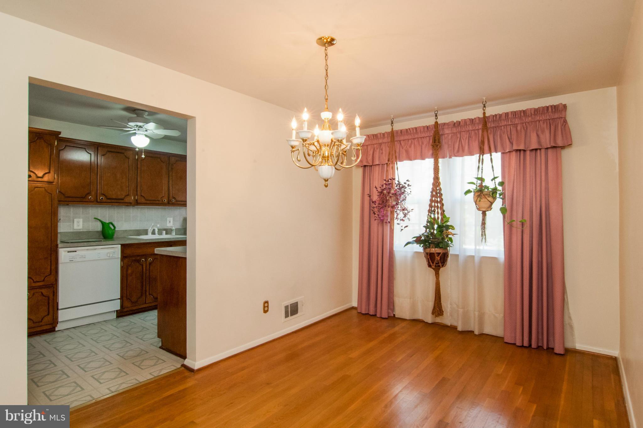 WILKER COURT - Residential