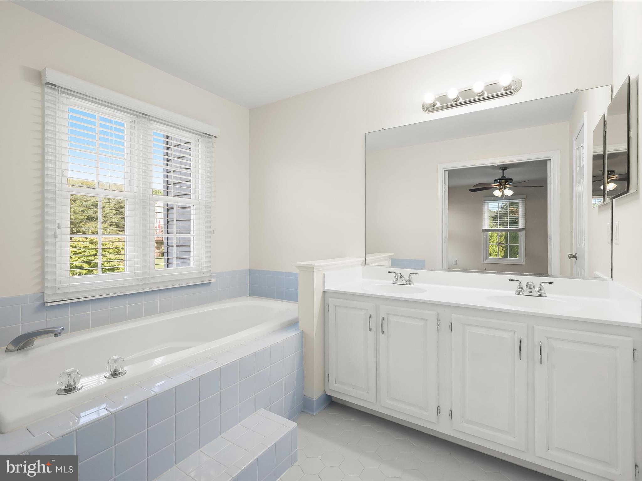 NORTH SHORE - Residential