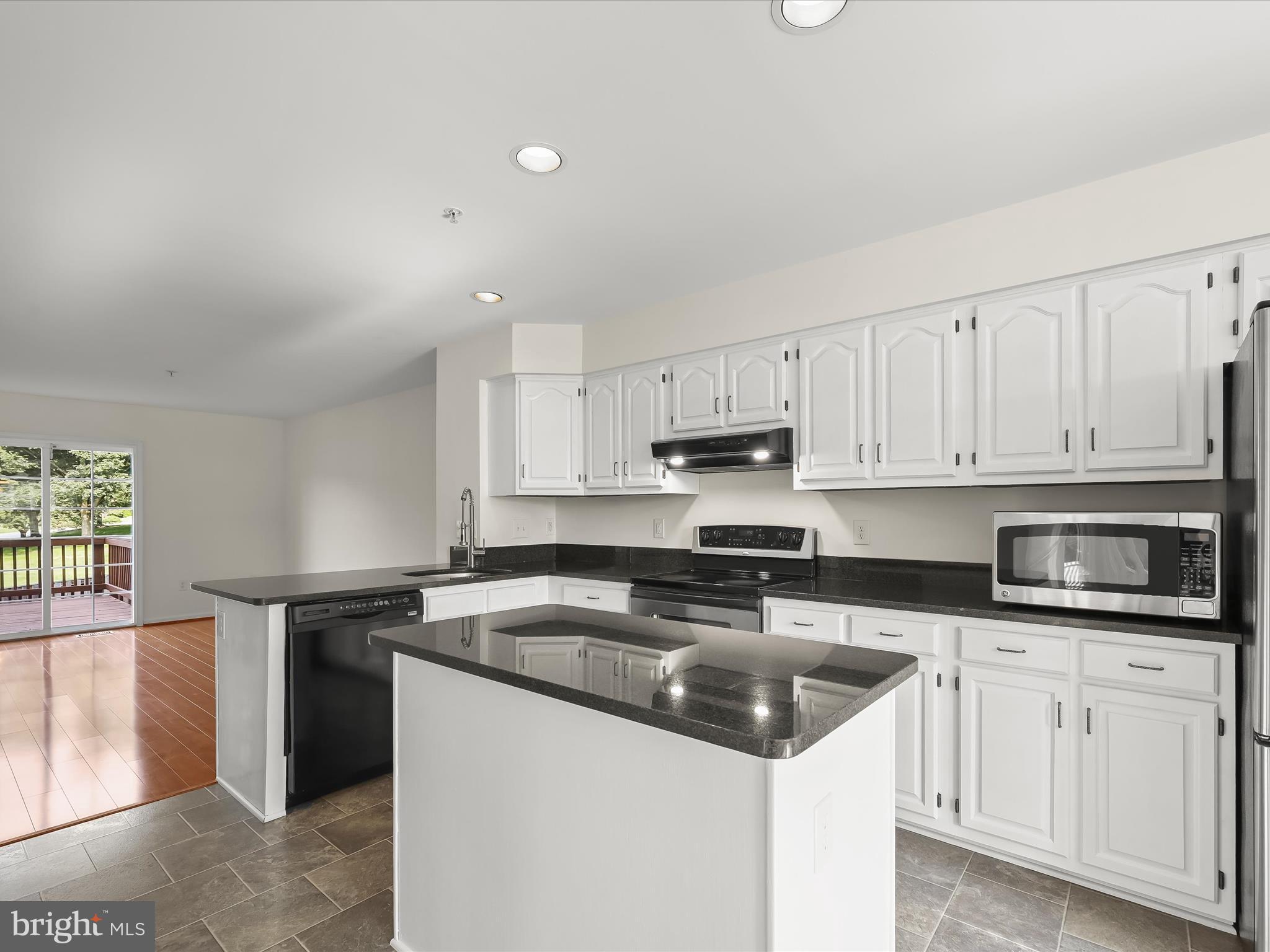 NORTH SHORE - Residential