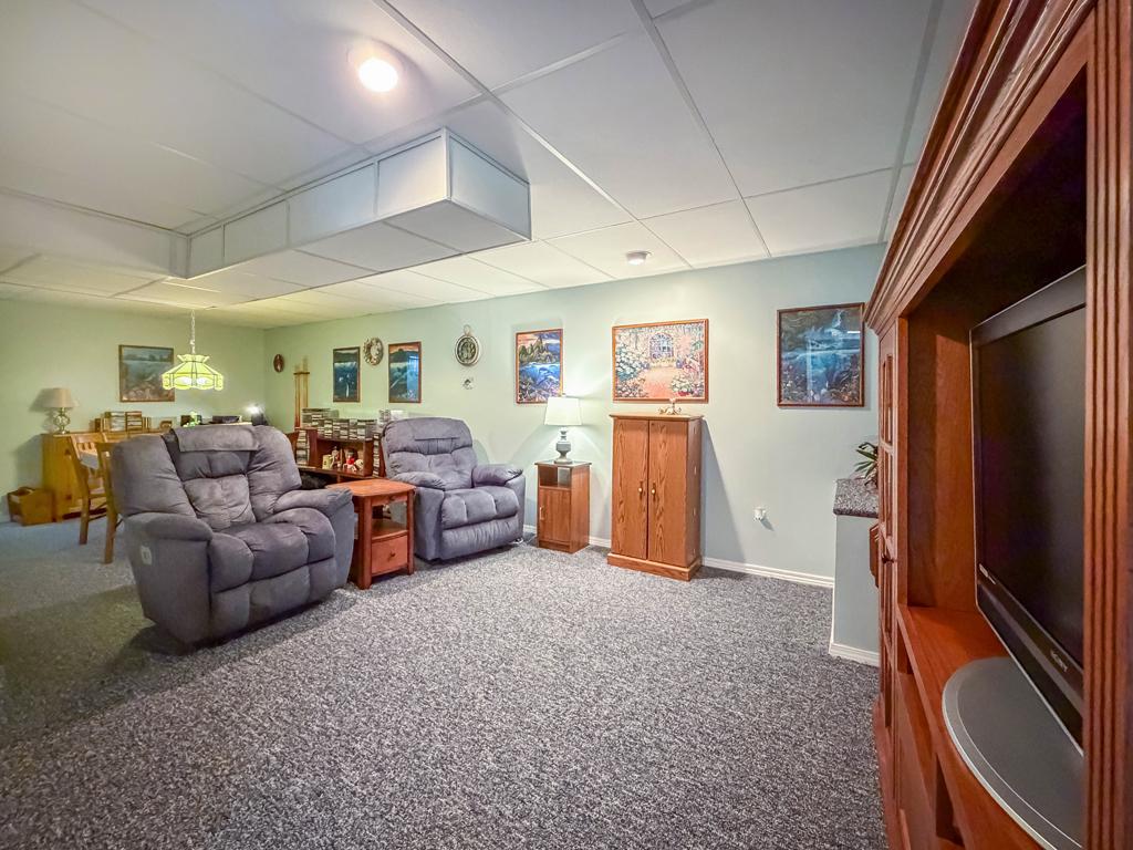 MONTGOMERY GLEN - Residential
