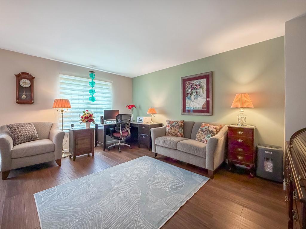 MONTGOMERY GLEN - Residential