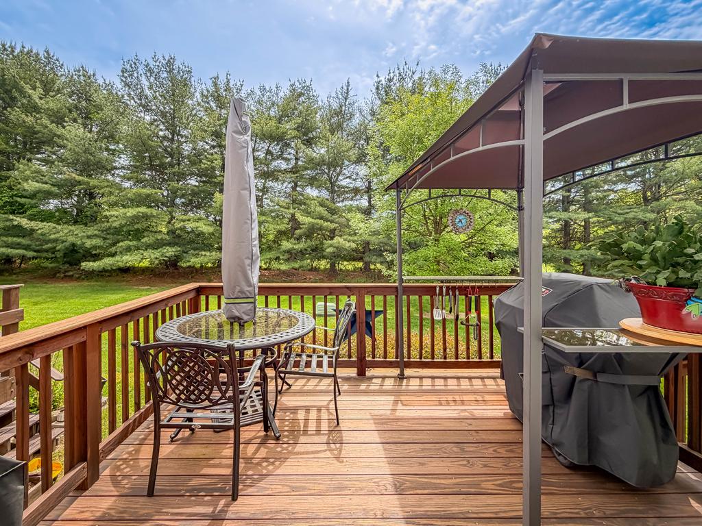 MONTGOMERY GLEN - Residential