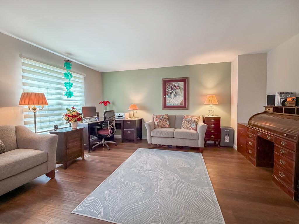 MONTGOMERY GLEN - Residential