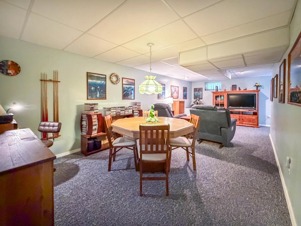 MONTGOMERY GLEN - Residential