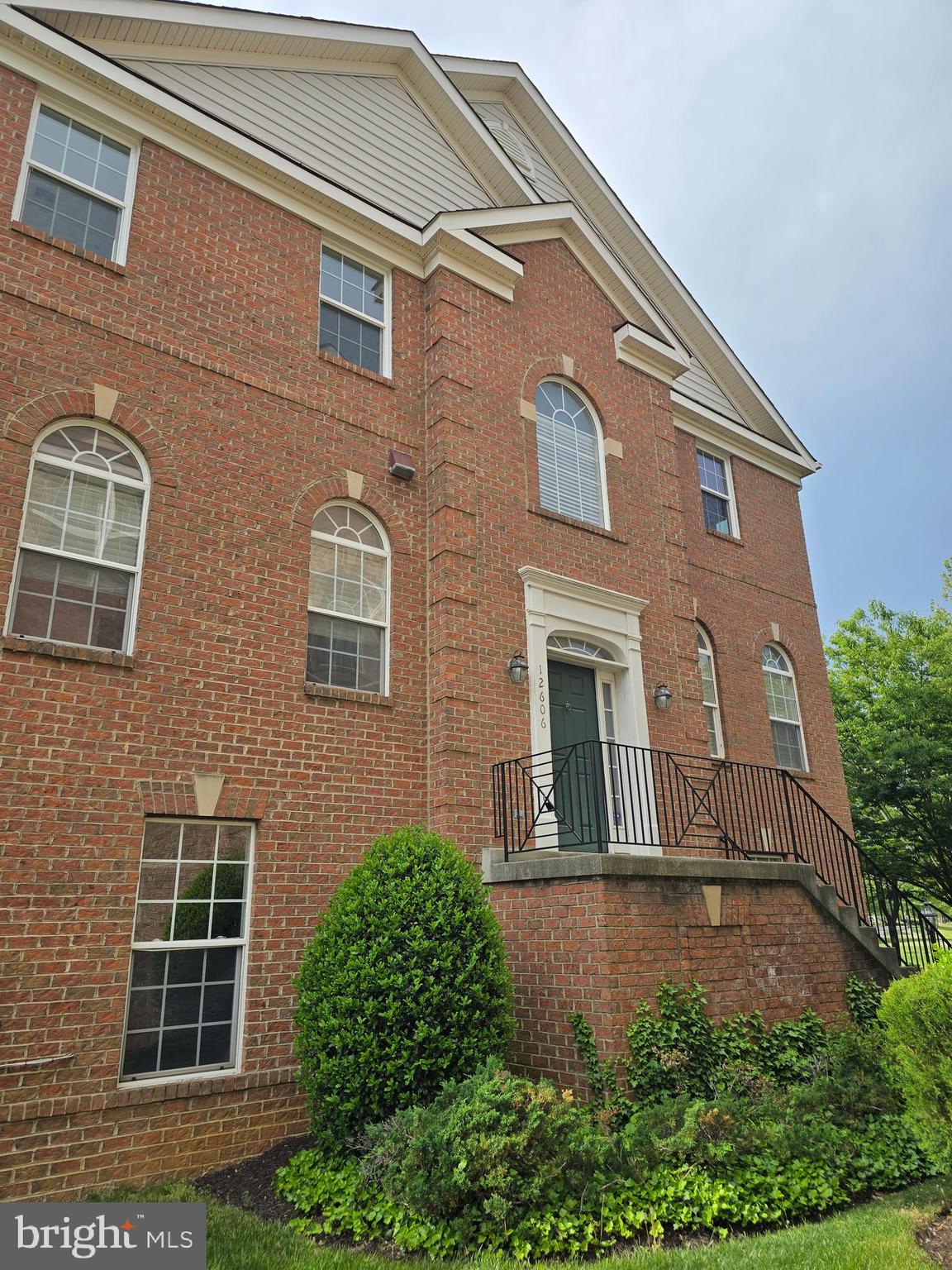 RETREAT AT FAIRWOOD TOWN - Residential Lease