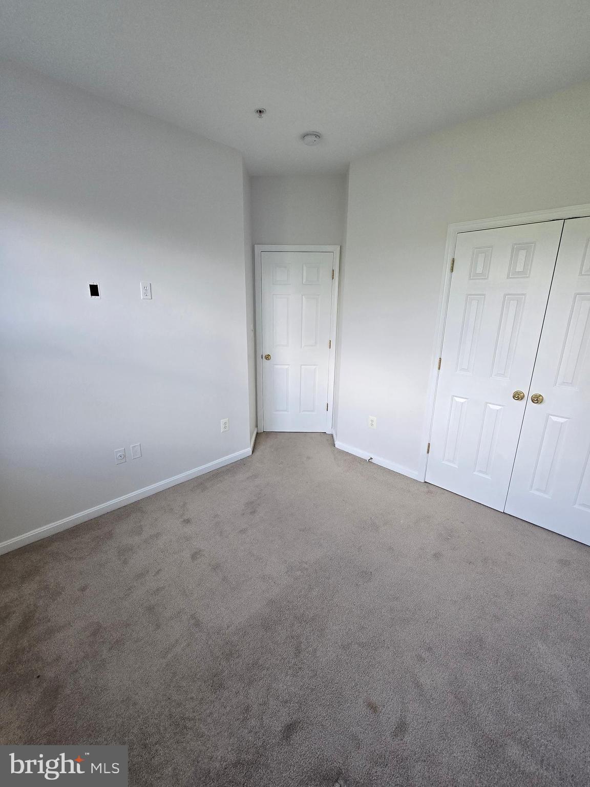 RETREAT AT FAIRWOOD TOWN - Residential Lease