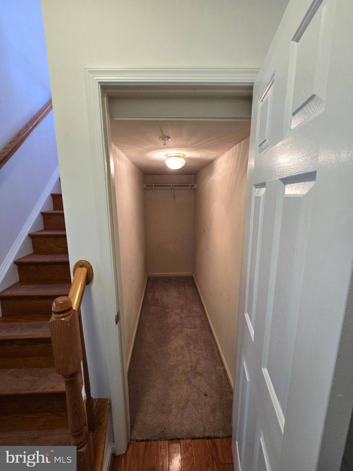 RETREAT AT FAIRWOOD TOWN - Residential Lease