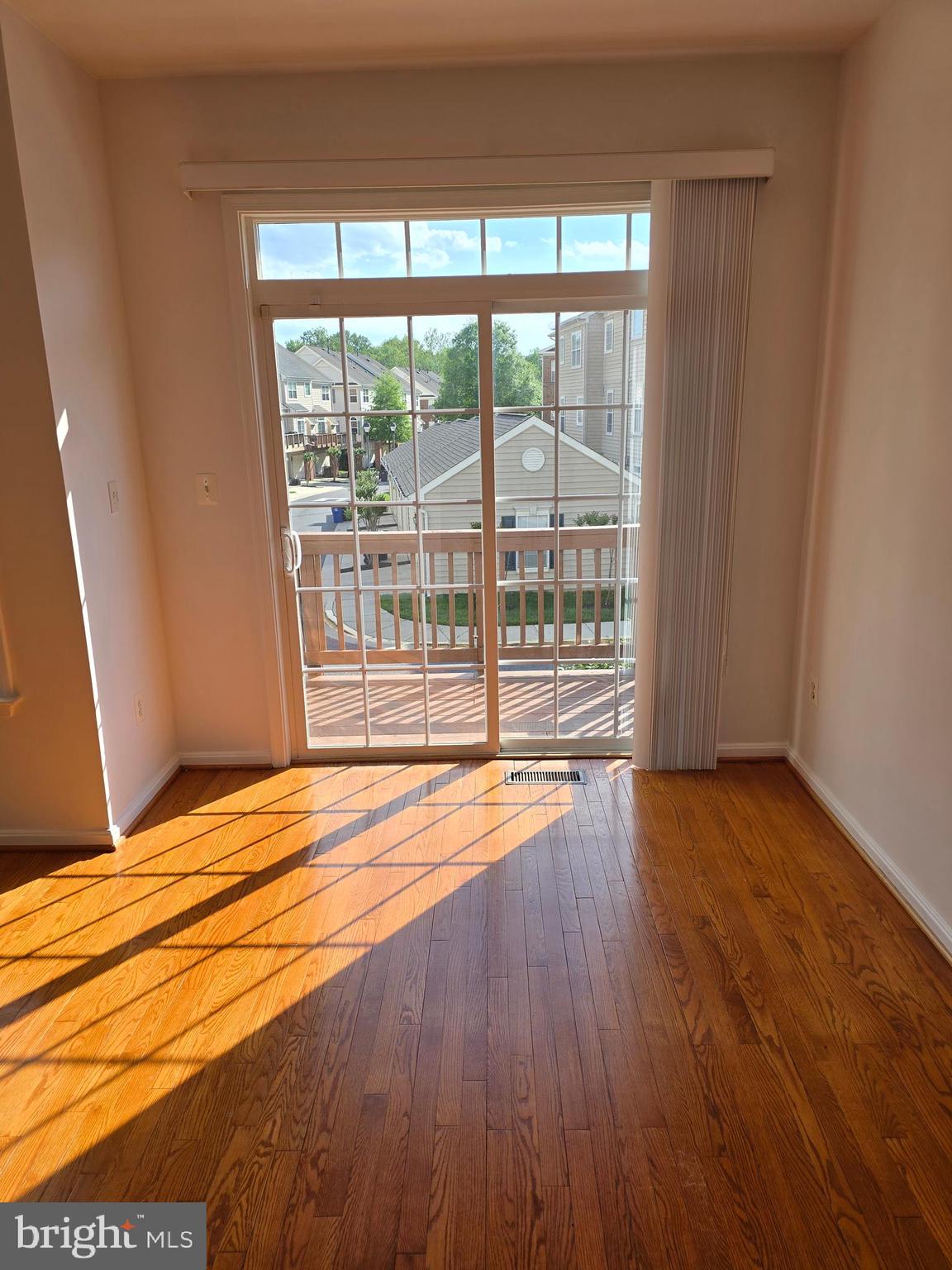 RETREAT AT FAIRWOOD TOWN - Residential Lease