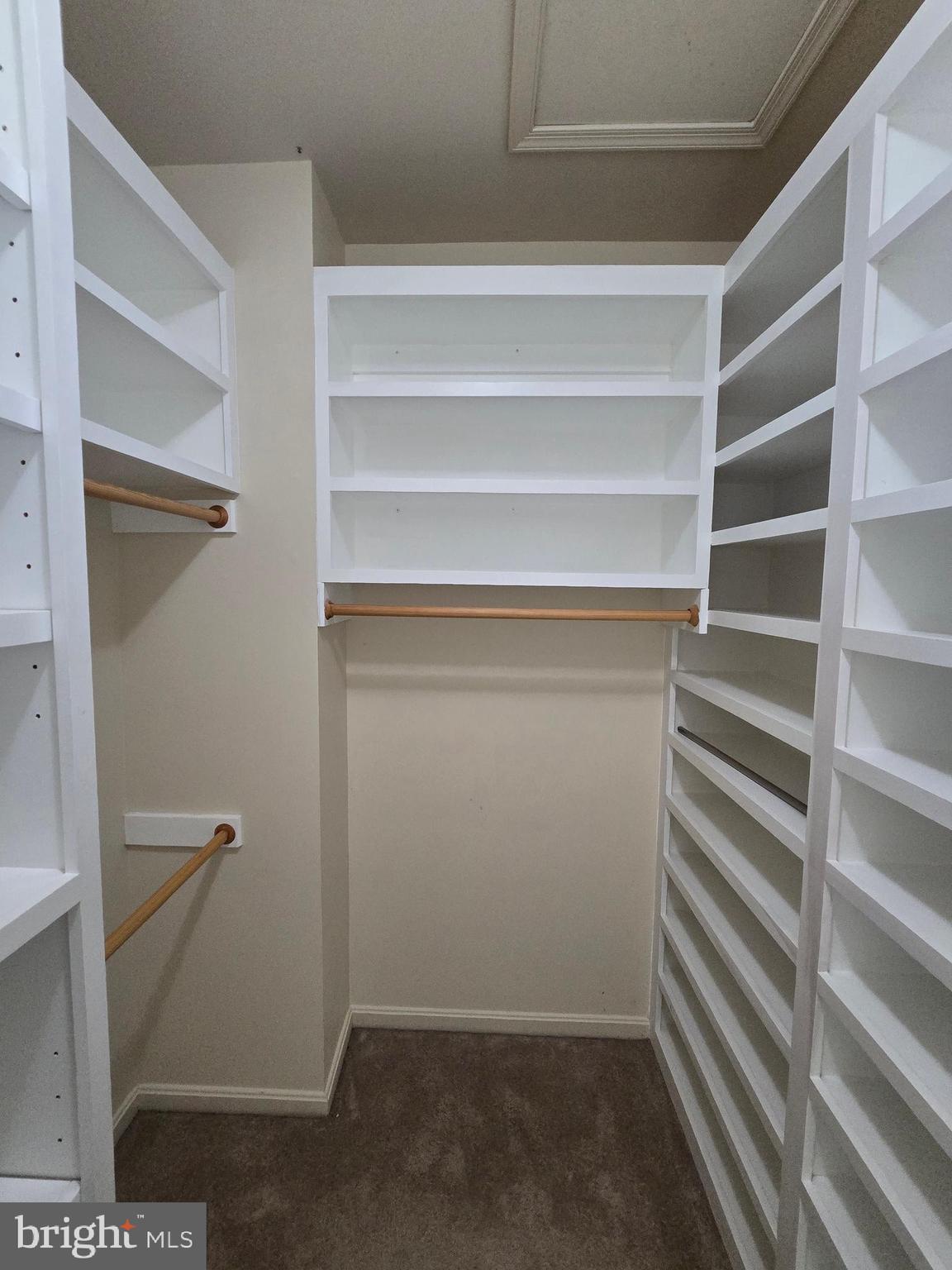 RETREAT AT FAIRWOOD TOWN - Residential Lease