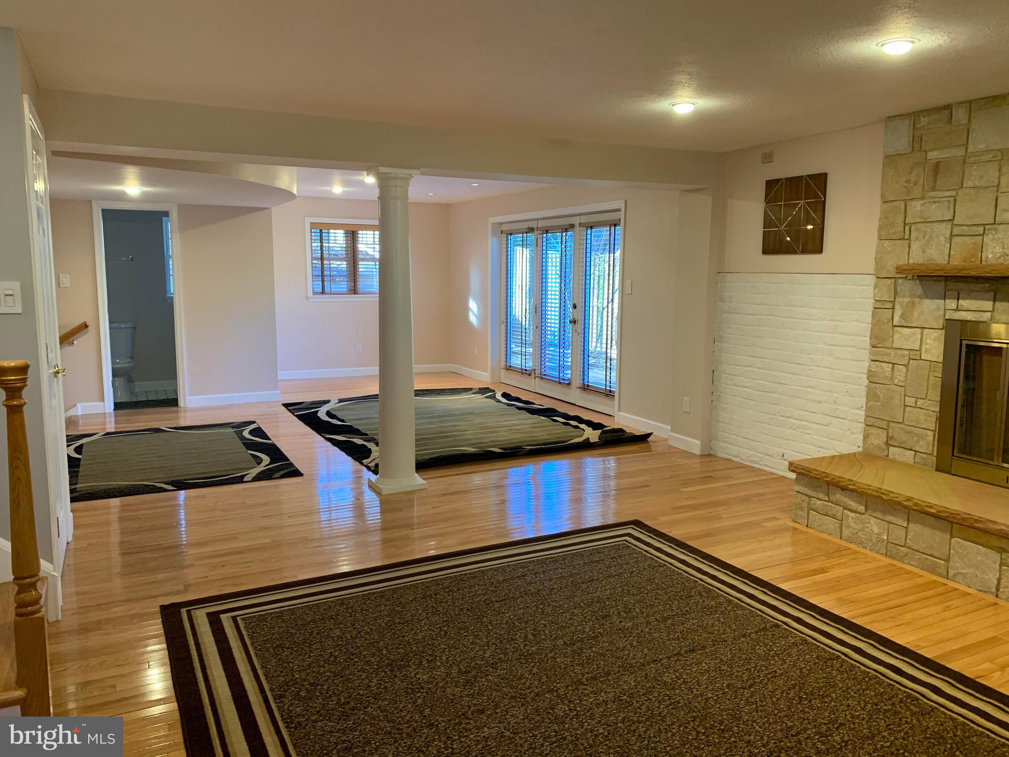 BEL PRE WOODS - Residential Lease