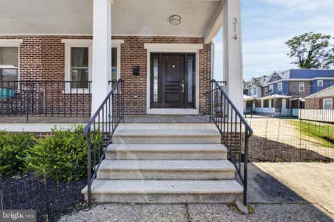 Townhouse For Sale - 314 W 28th Street<br/> WILMINGTON, DE 19802