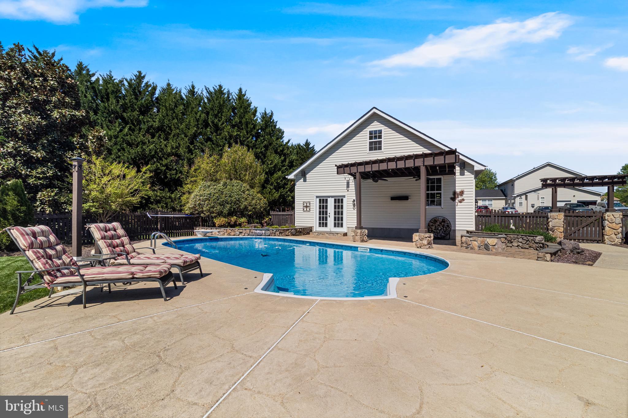 CHURCH CROSSING - Residential