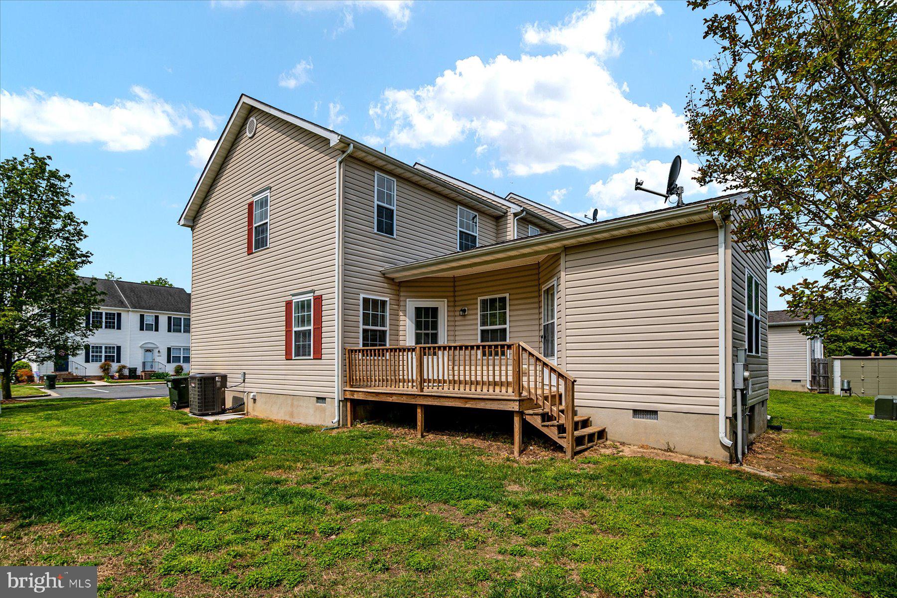 WAYLANDS - Residential