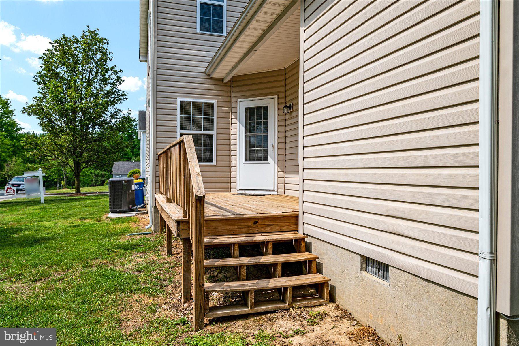 WAYLANDS - Residential