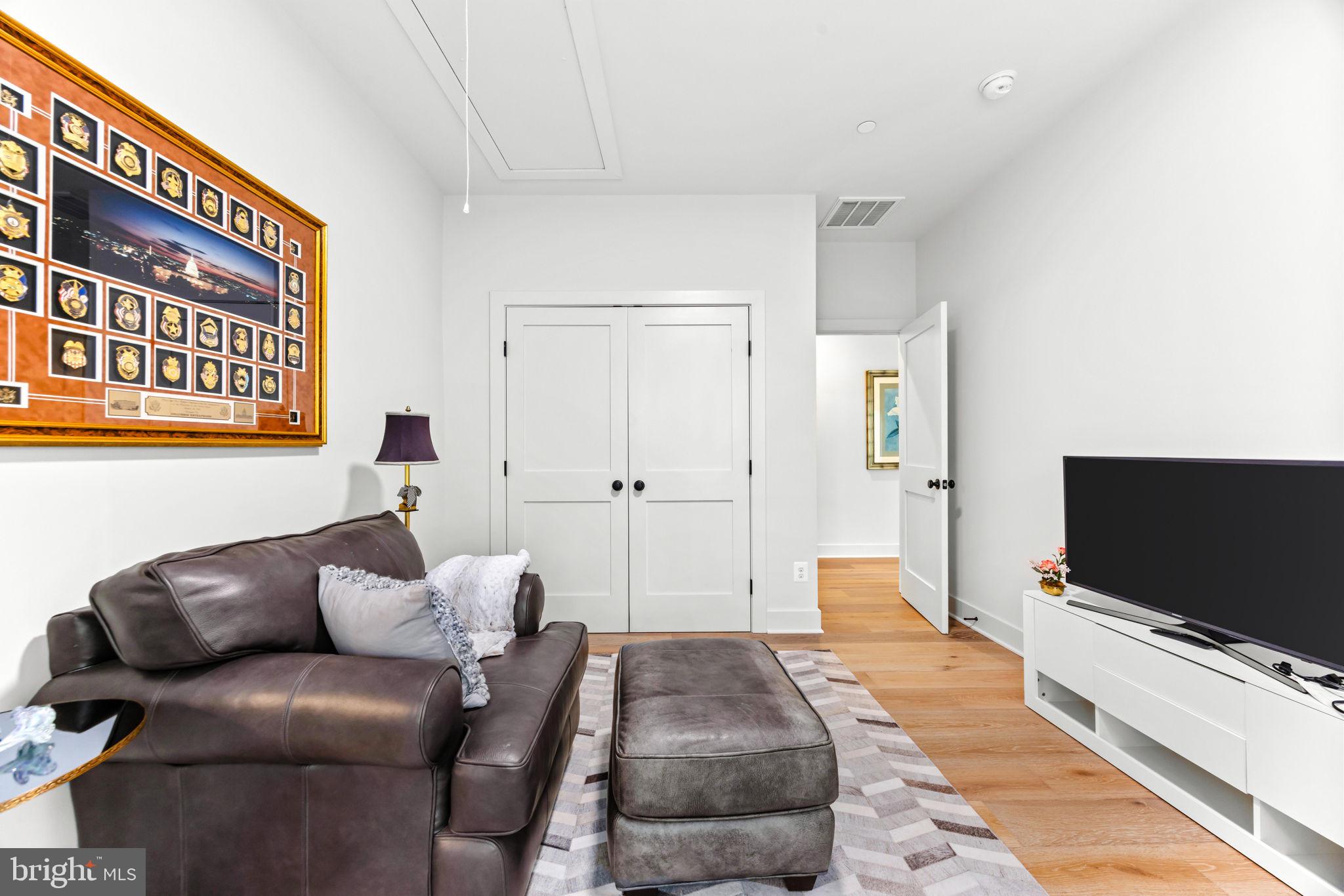 BAY RIDGE - Residential