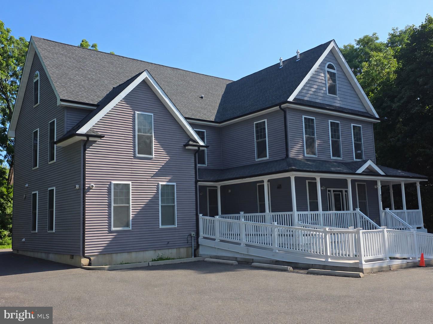 123 E MAIN STREET