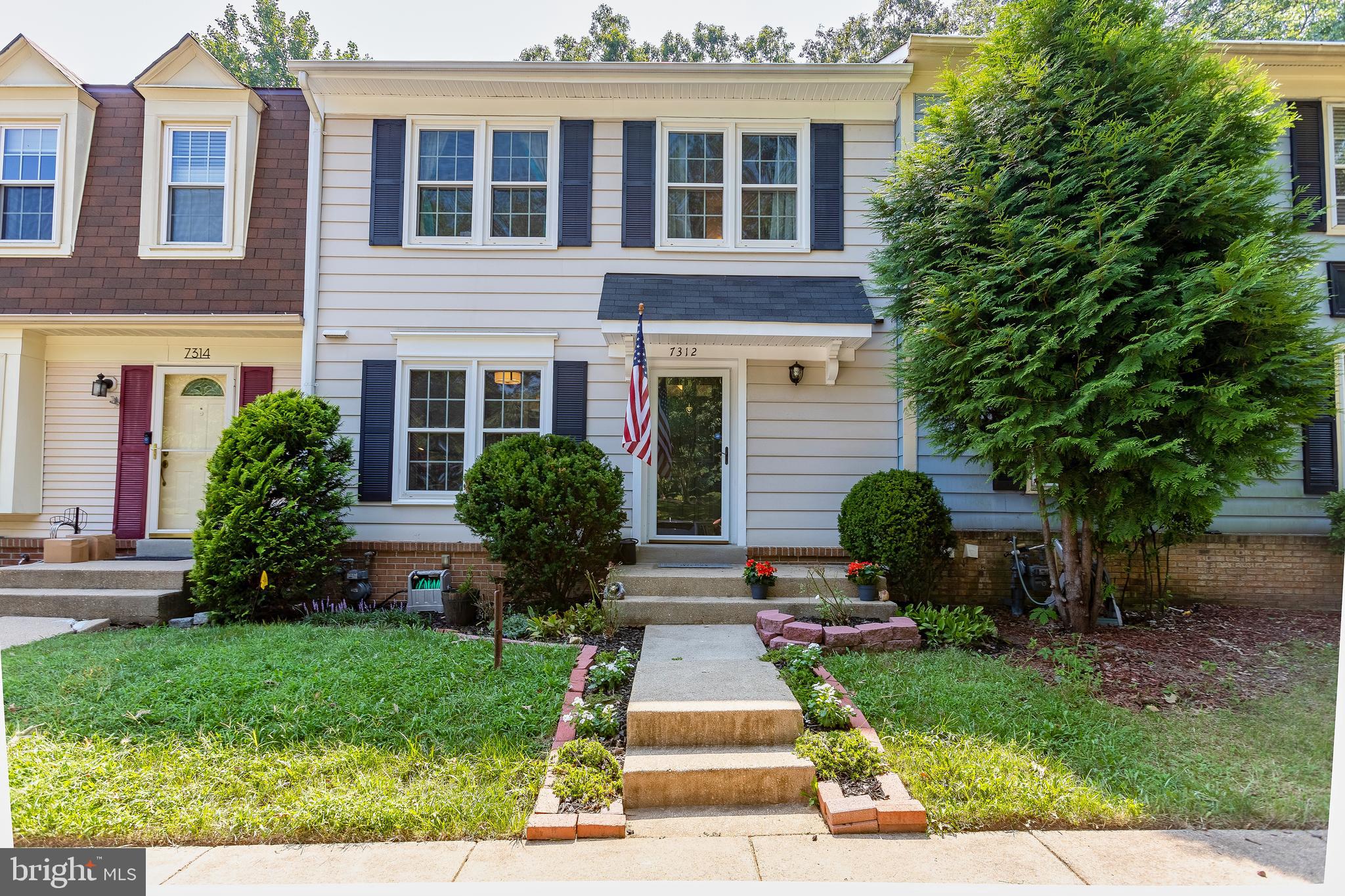 SPRING WOODS - Residential