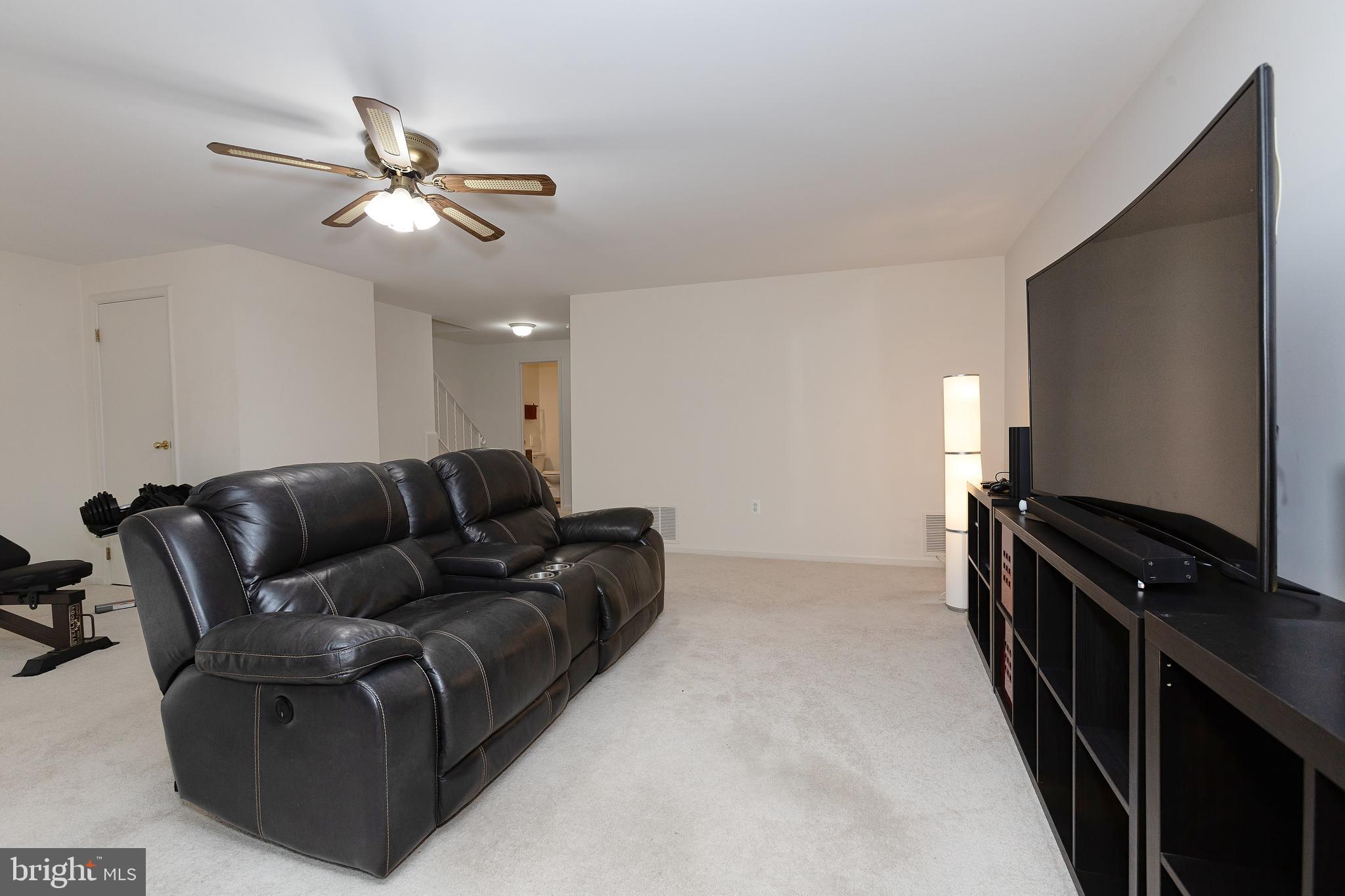 SPRING WOODS - Residential