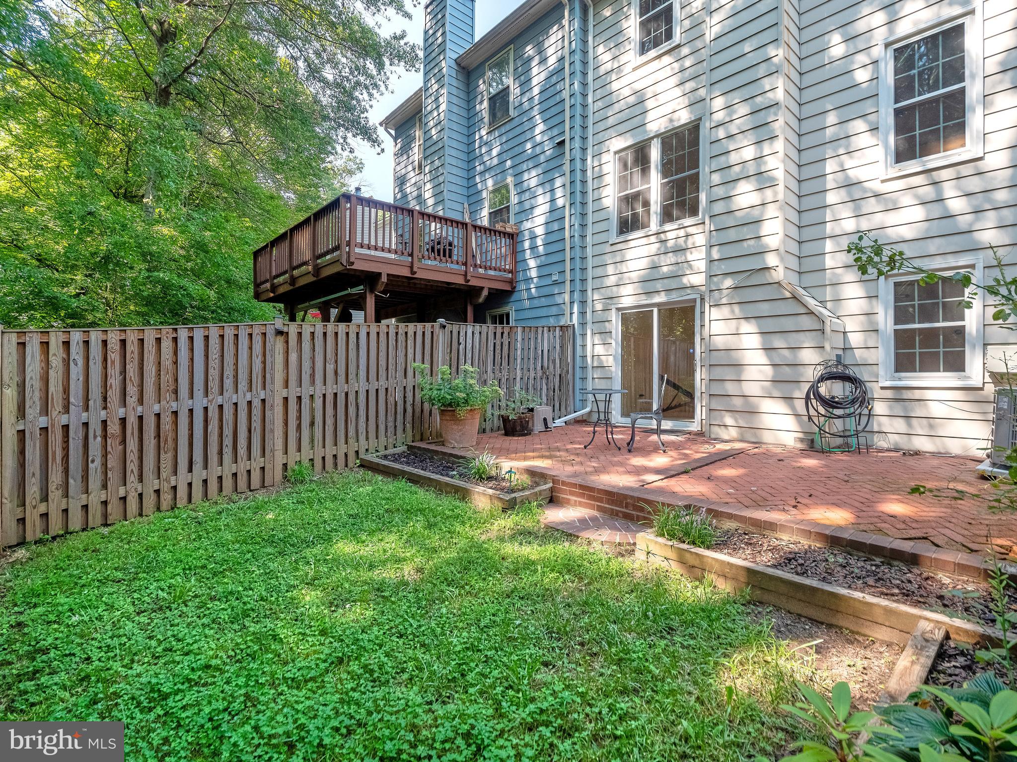 SPRING WOODS - Residential