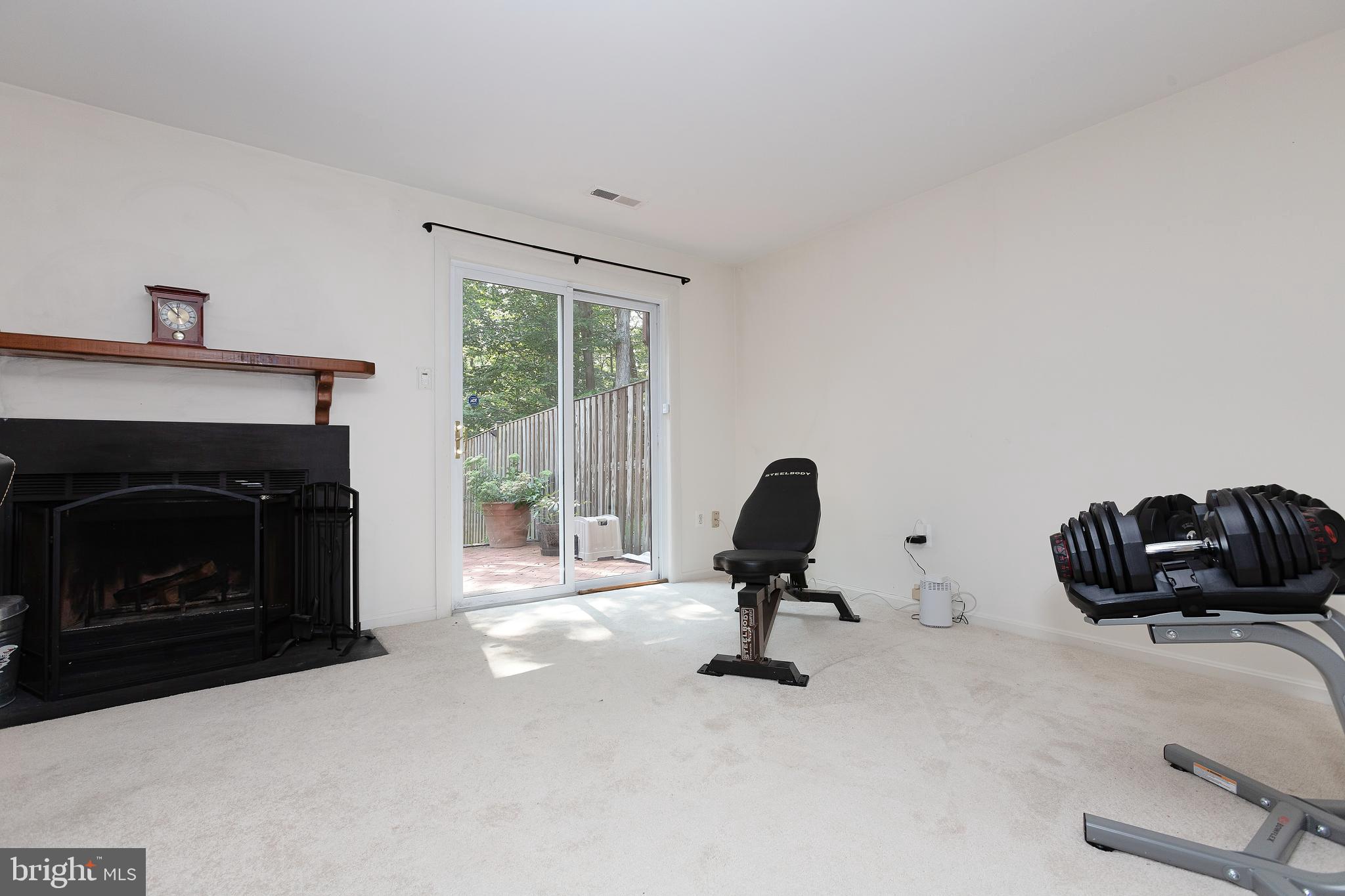 SPRING WOODS - Residential