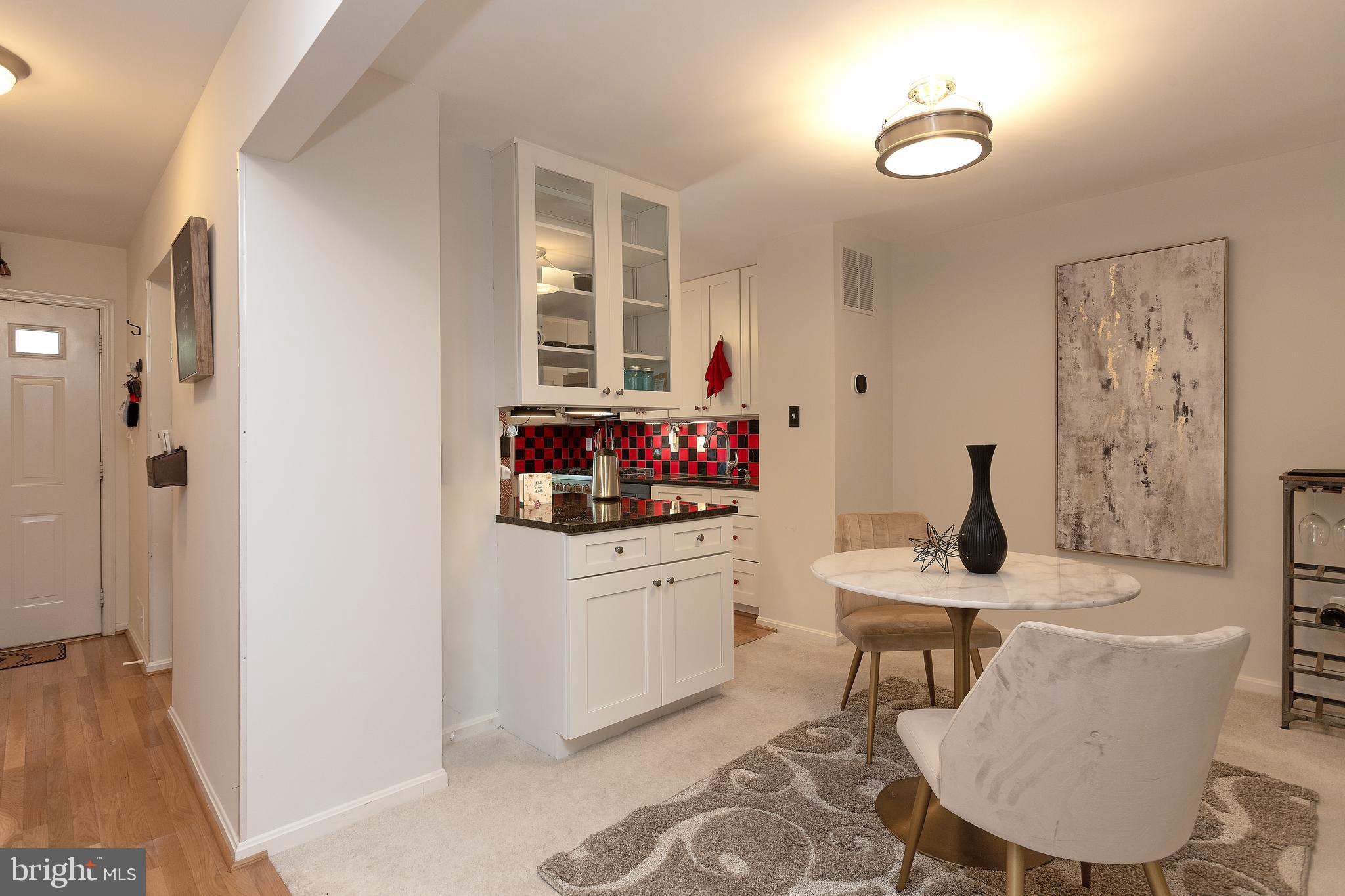 SPRING WOODS - Residential