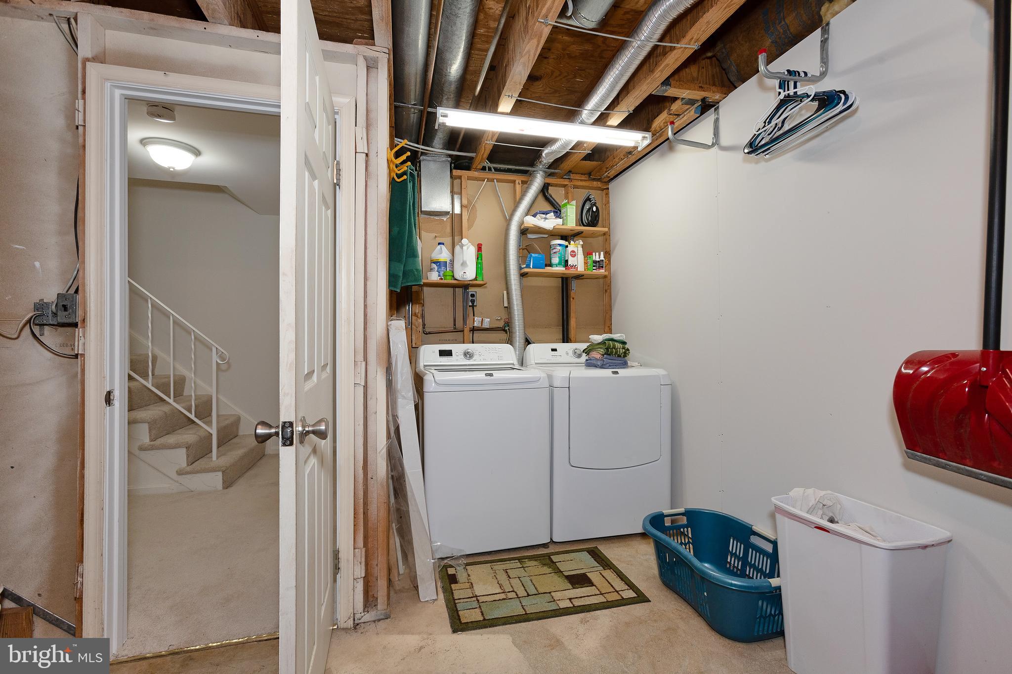 SPRING WOODS - Residential