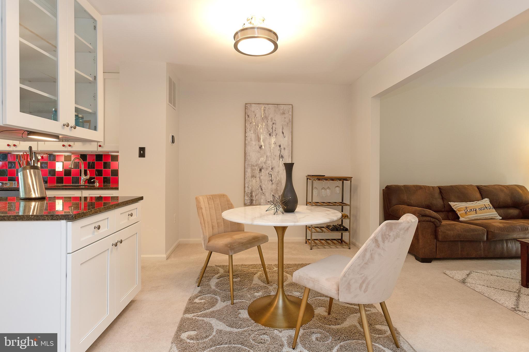 SPRING WOODS - Residential