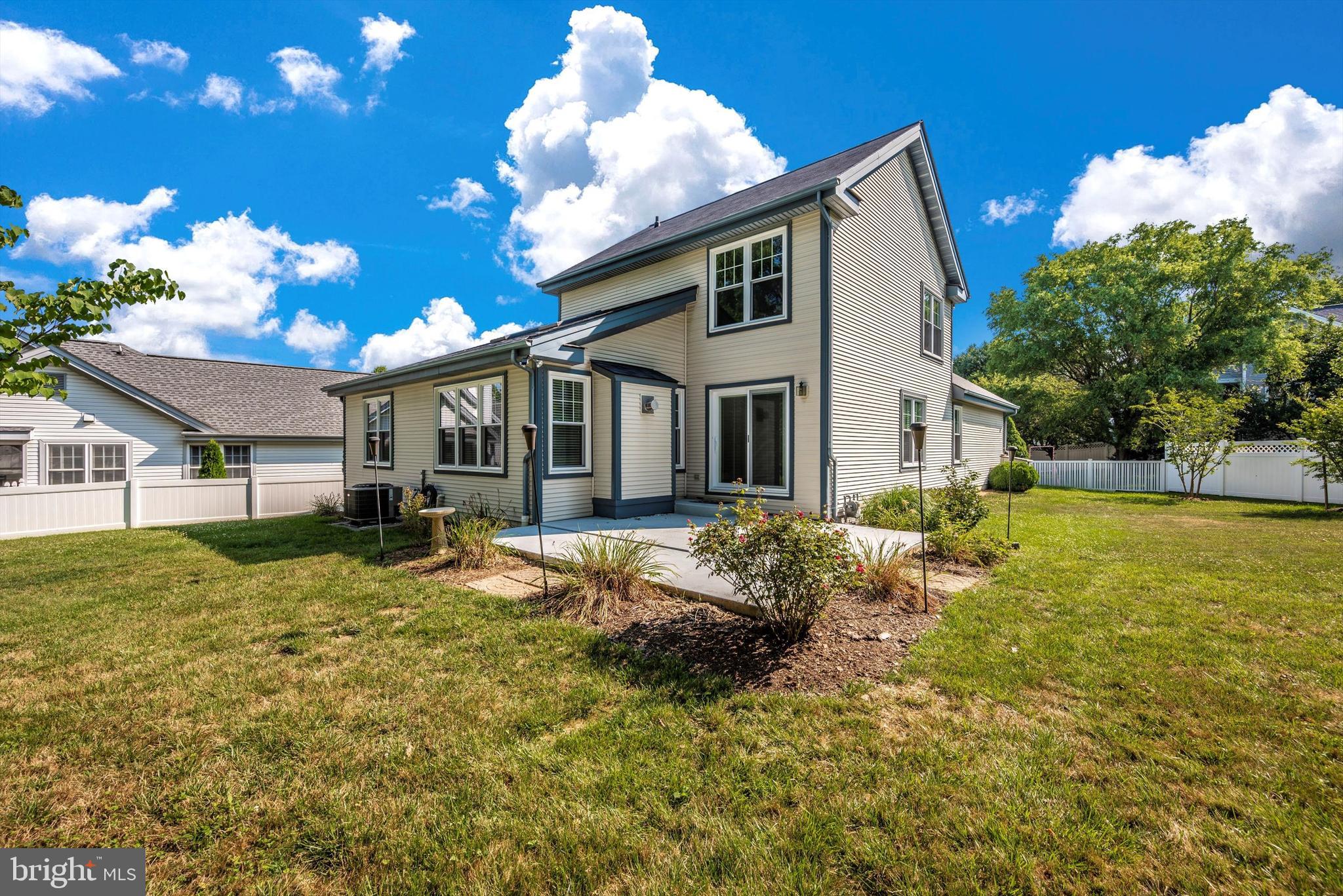 THE MEADOW AT NEW MARKET - Residential