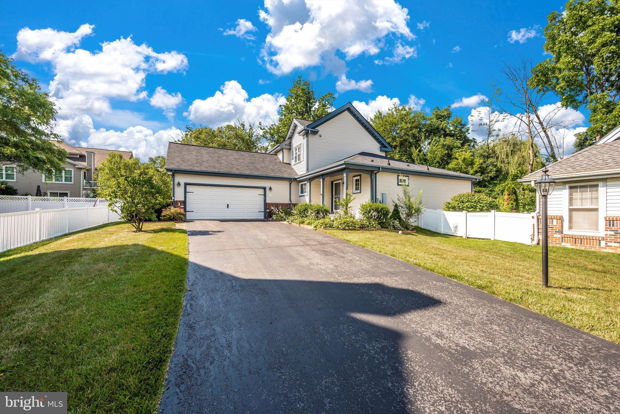 THE MEADOW AT NEW MARKET - Residential
