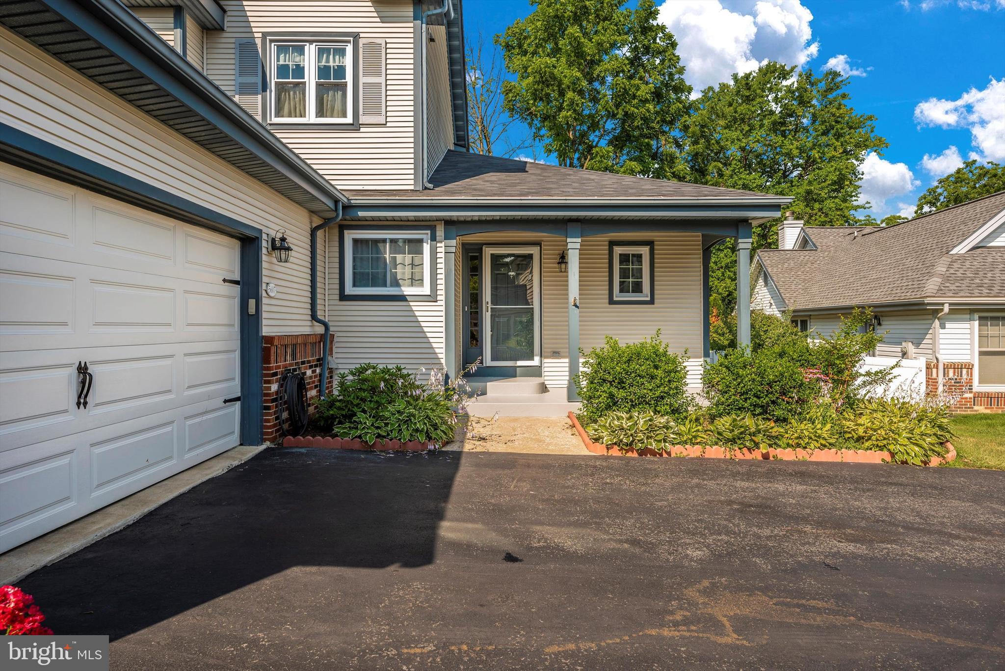 THE MEADOW AT NEW MARKET - Residential