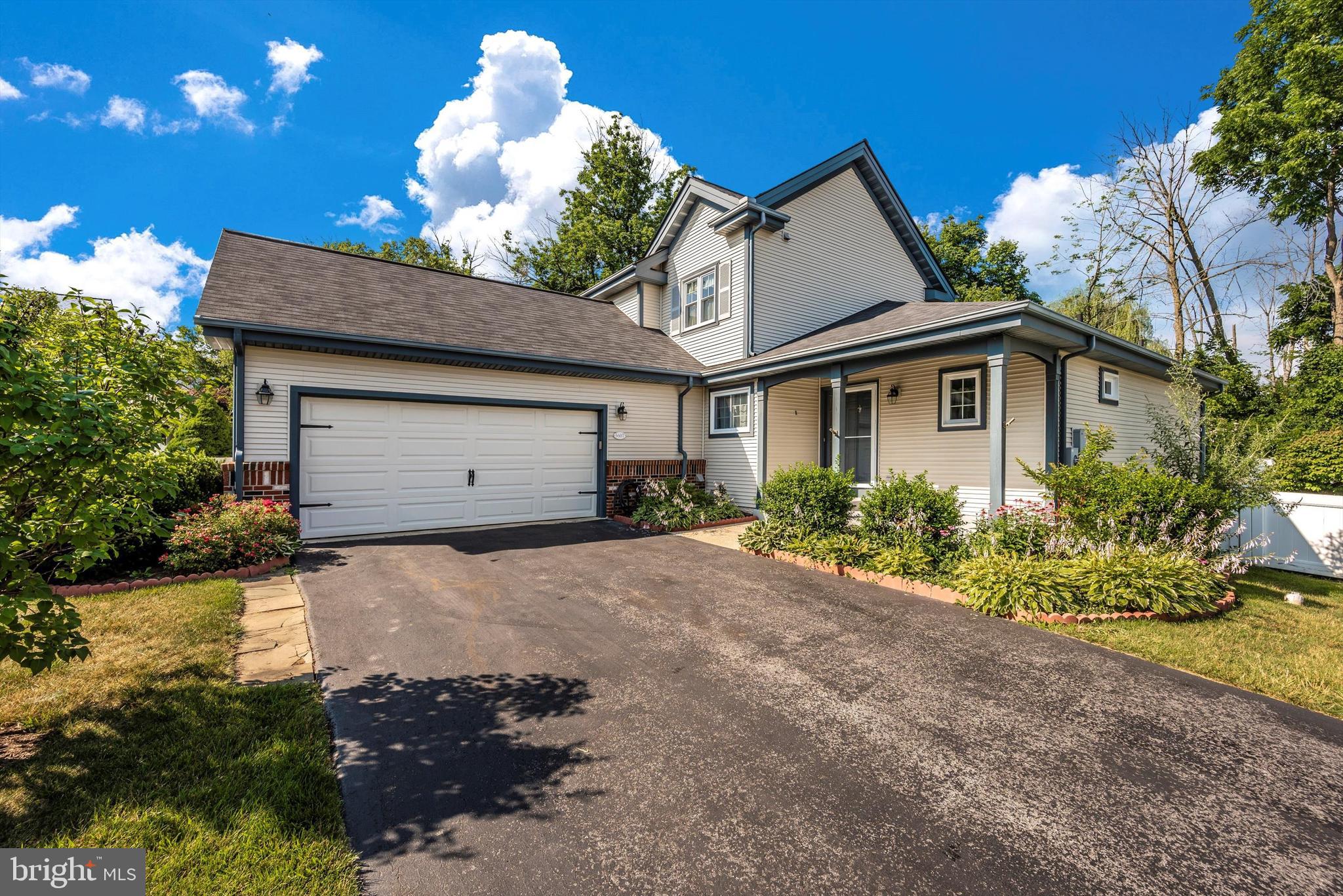 THE MEADOW AT NEW MARKET - Residential