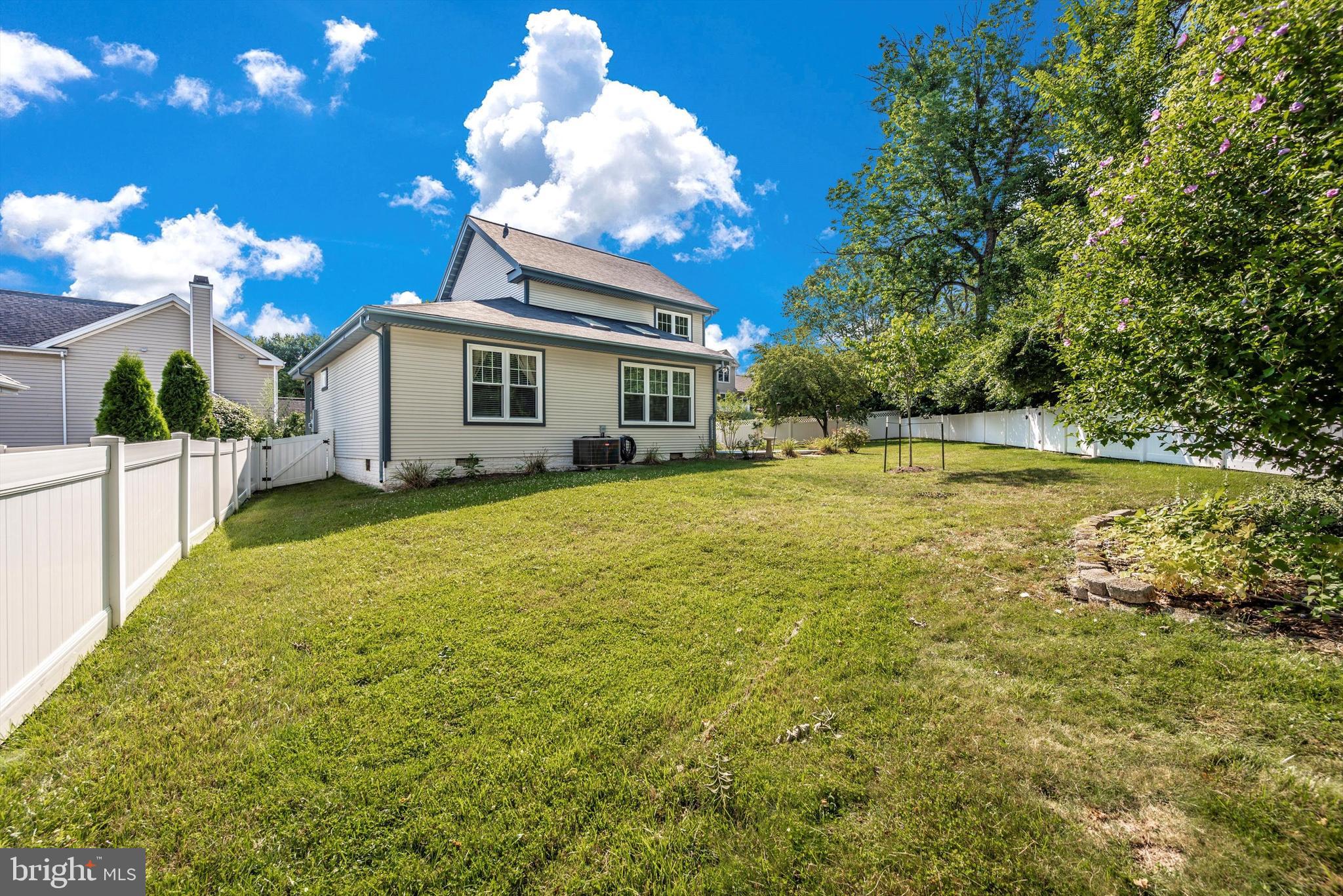 THE MEADOW AT NEW MARKET - Residential