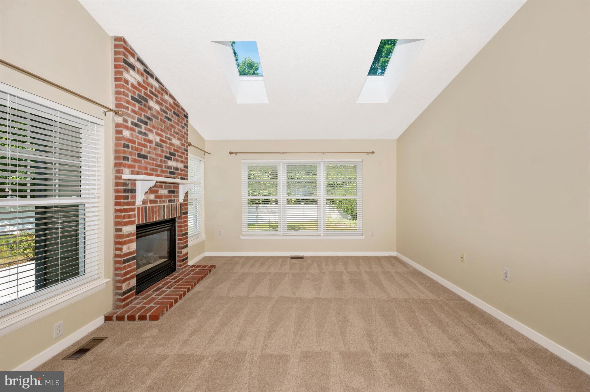 THE MEADOW AT NEW MARKET - Residential