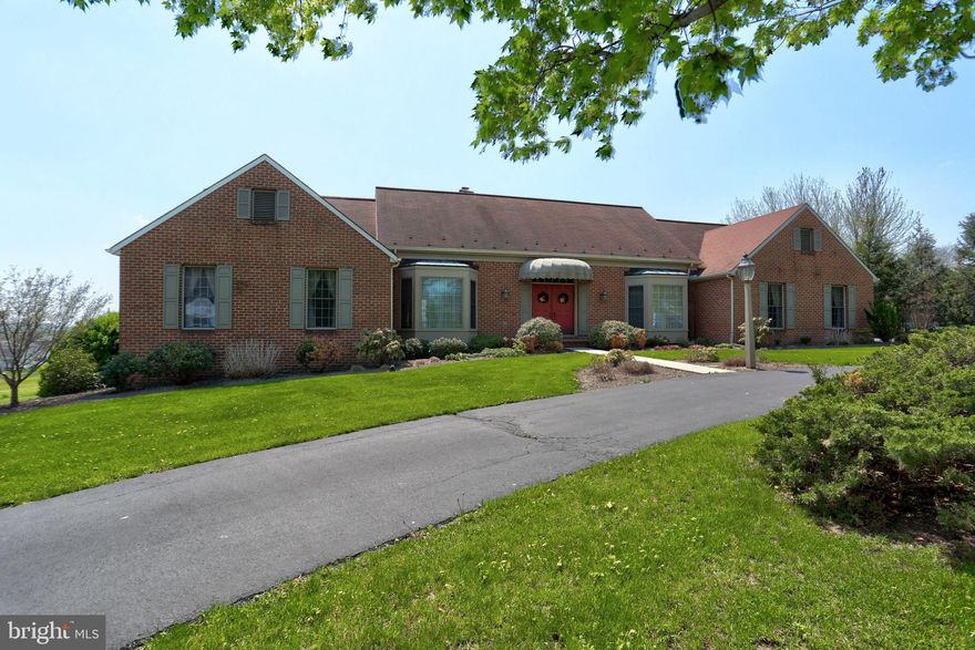 Sizable 4-bedroom, 2.5-bathroom in Warwick School District, conveniently located near lots of shopping, restaurants, and highways. Natural lighting streams from the windows and skylights throughout, making this home welcoming and bright. First floor features two bedrooms, including a master suite with soaking tub, sky light, and walk-in closet. Enjoy beautiful scenic views from the enclosed patio, and  large deck which leads to the spacious yard.