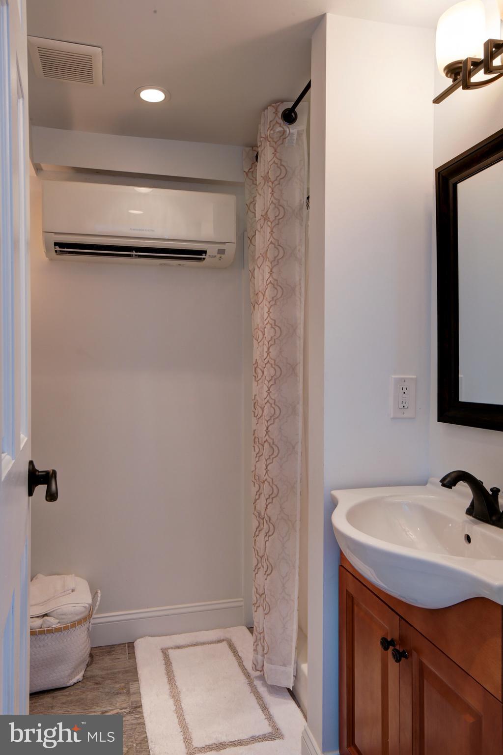 HISTORIC DISTRICT - Residential